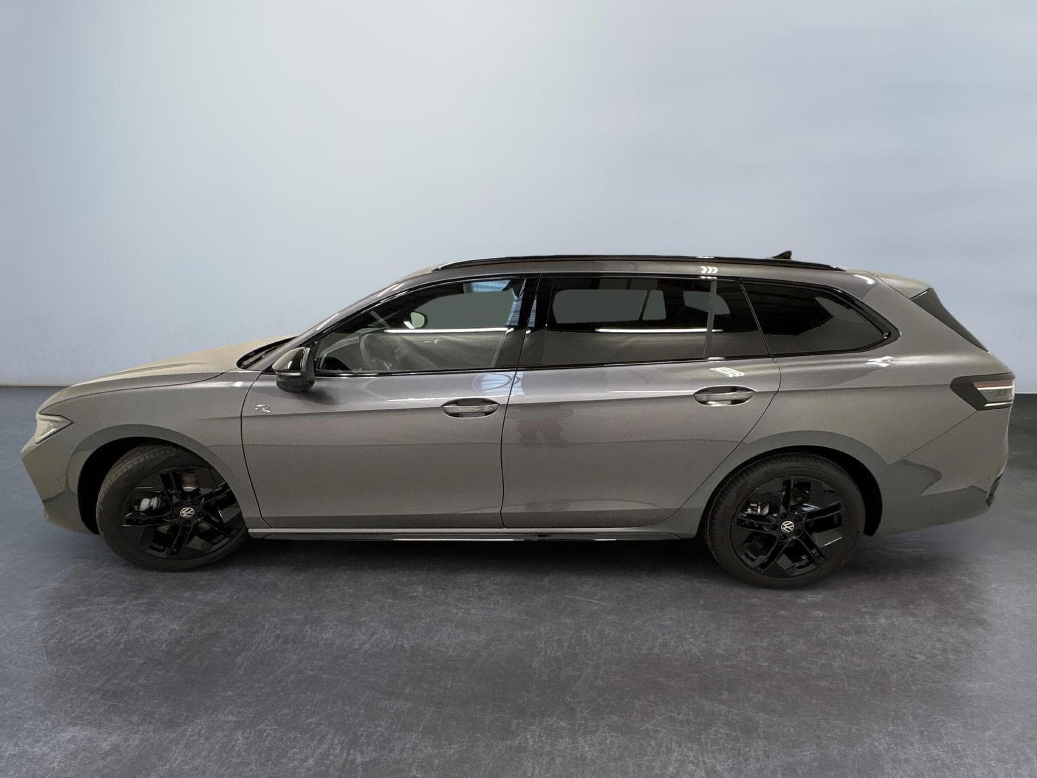 VW Passat Variant R-Line (2026) - Foto 4