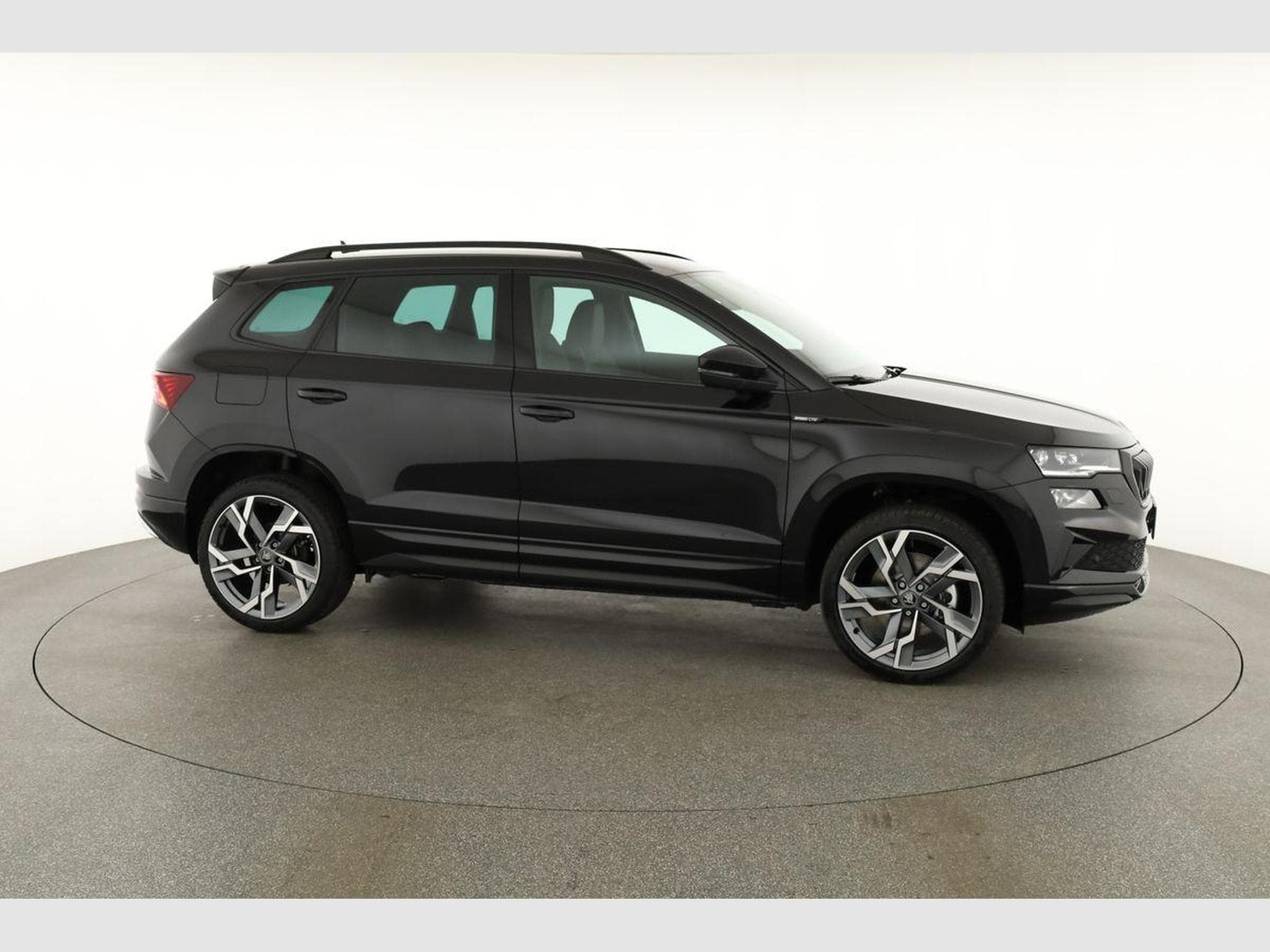 Skoda Karoq Sportline (2026) - Foto 24