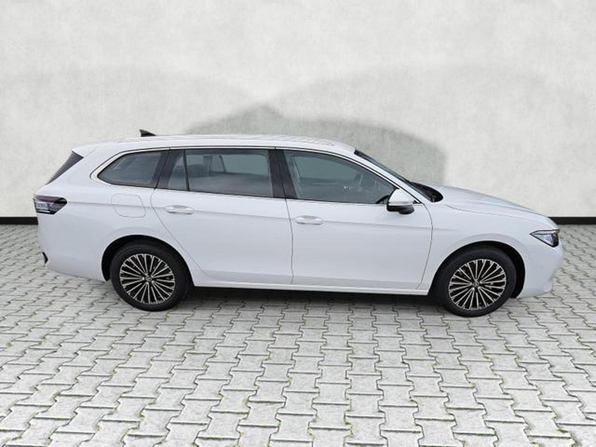 VW Passat Variant 2.0 TDI 110 kW Elegance (2026) - Foto 8