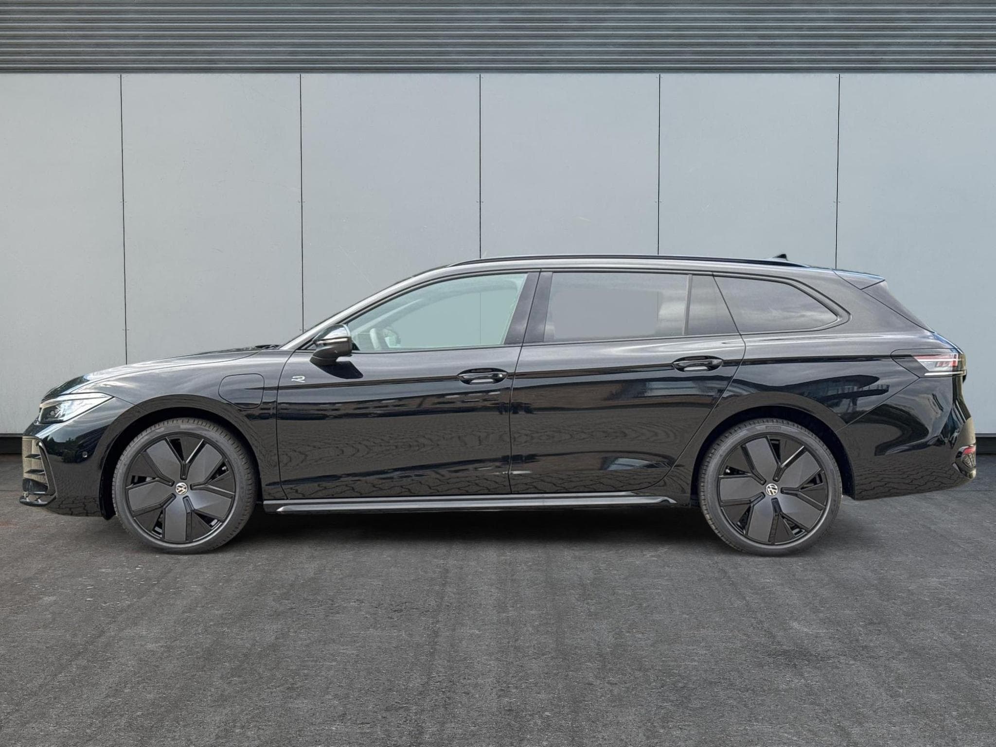 VW Passat Variant R-Line Edition Plus (2026) - Foto 2