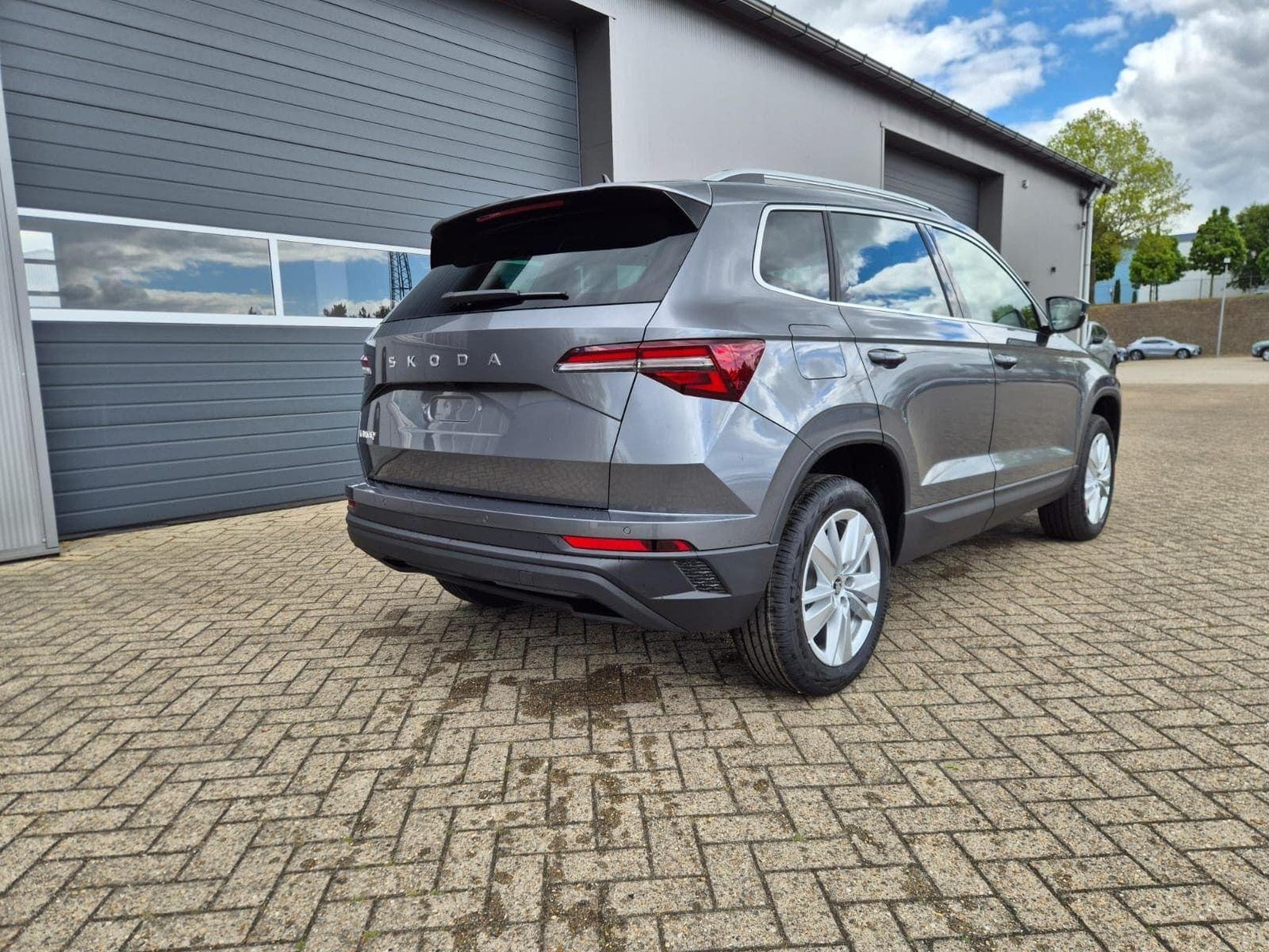 Skoda Karoq 1.5 TSI 150PS (2026) - Foto 3