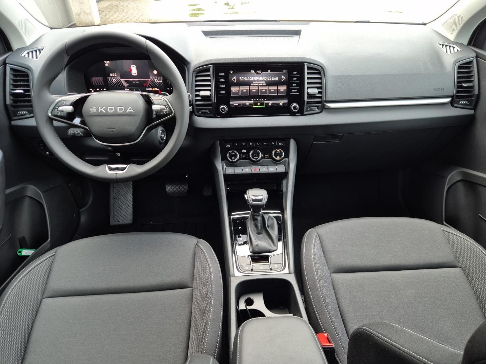 Skoda Karoq 1.5 TSI 150PS (2026) - Foto 10