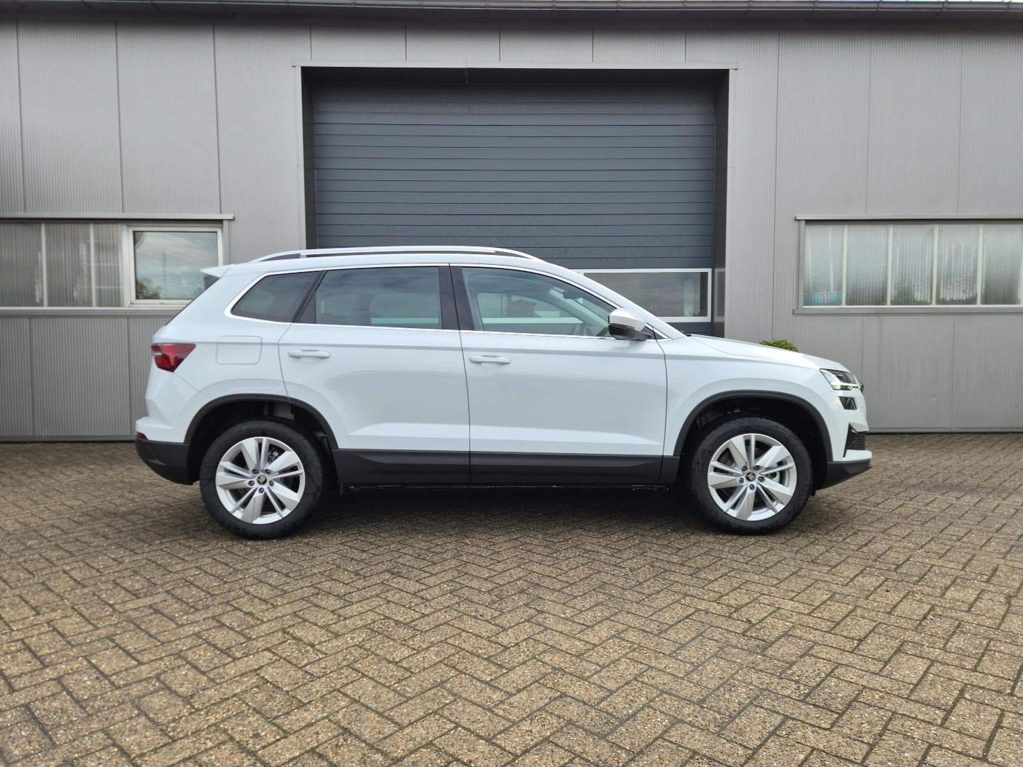 Skoda Karoq 1.5 TSI 150PS (2026) - Foto 6