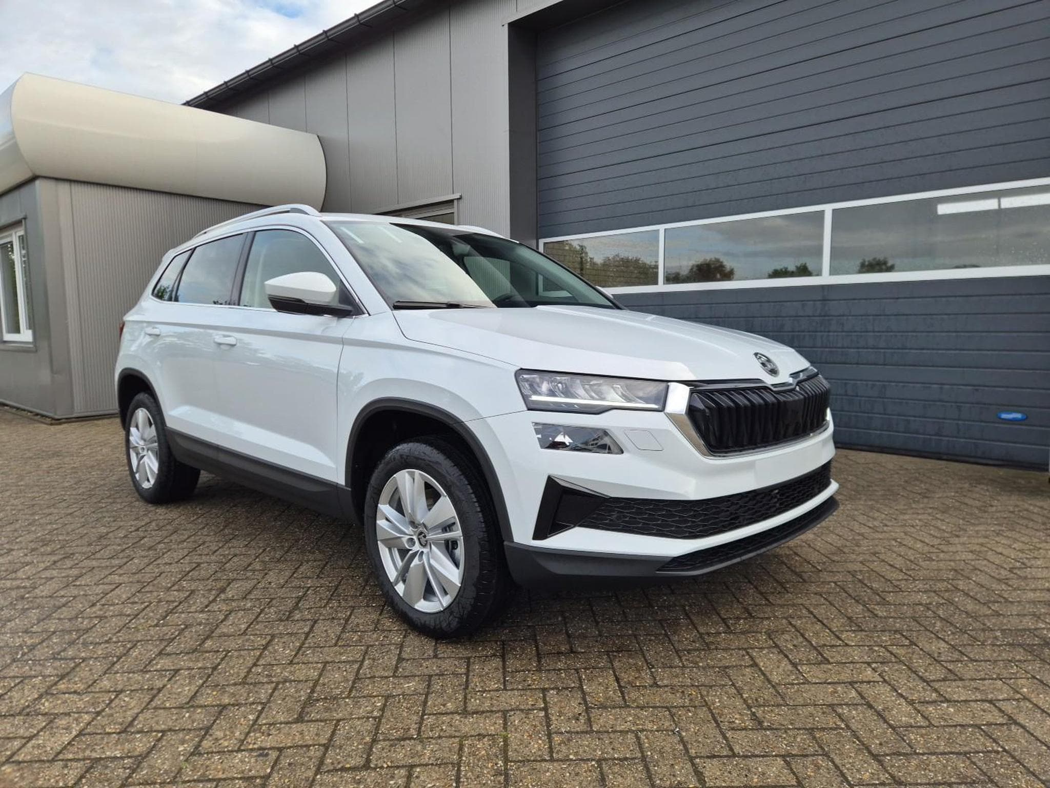 Skoda Karoq 1.5 TSI 150PS (2026) - Foto 7
