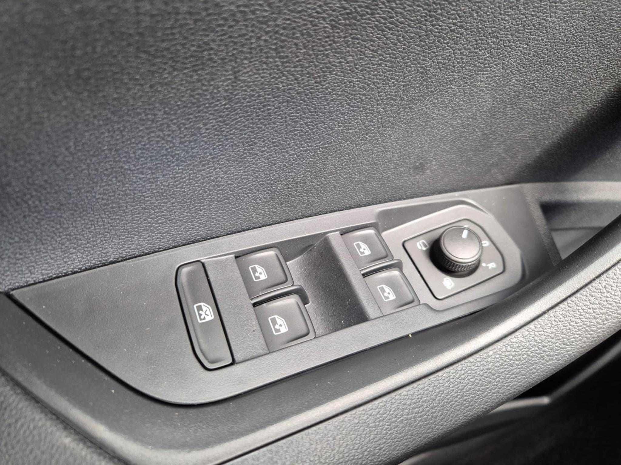Skoda Karoq 1.5 TSI 150PS (2026) - Foto 15