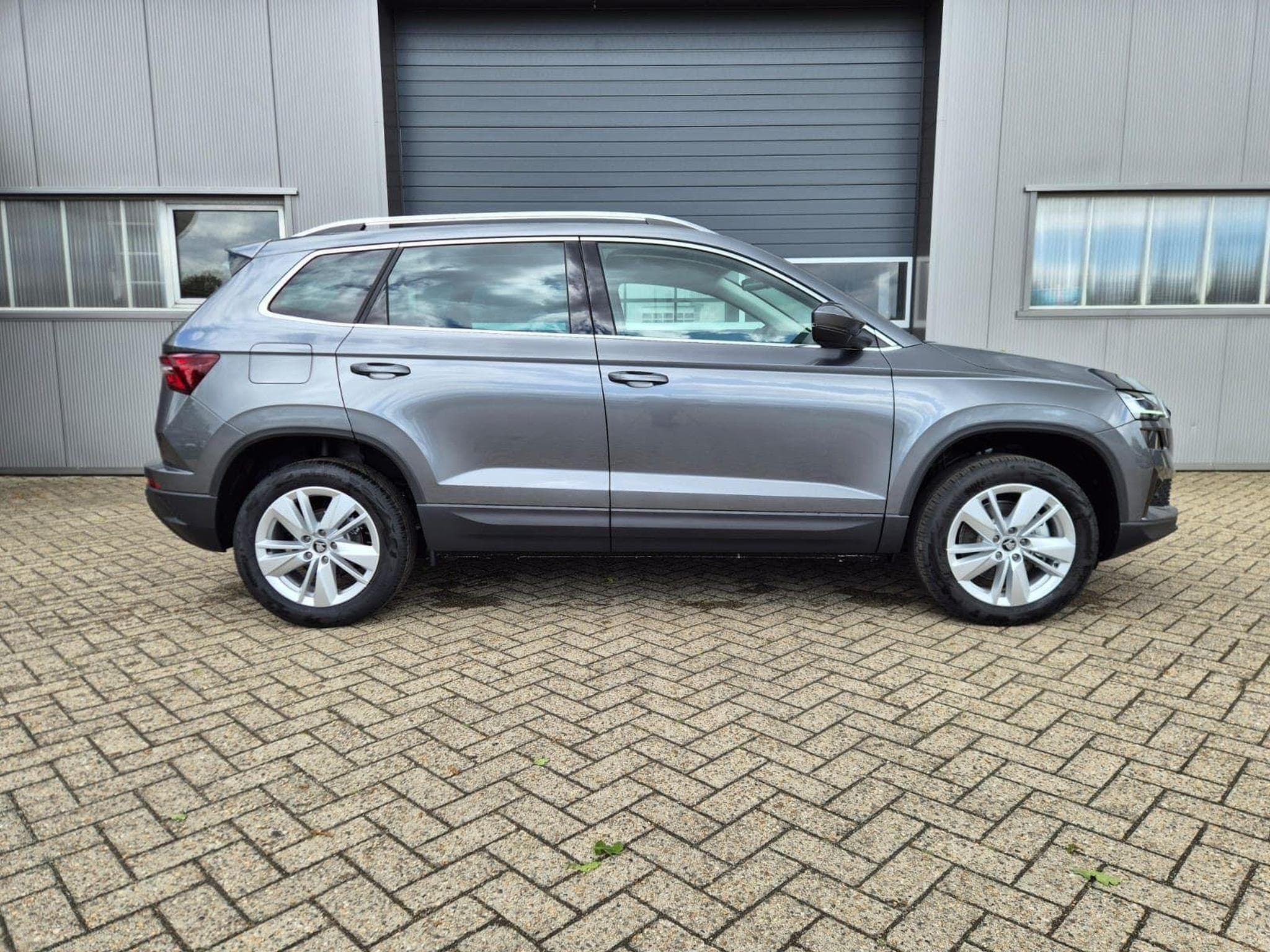 Skoda Karoq 1.5 TSI 150PS (2026) - Foto 6