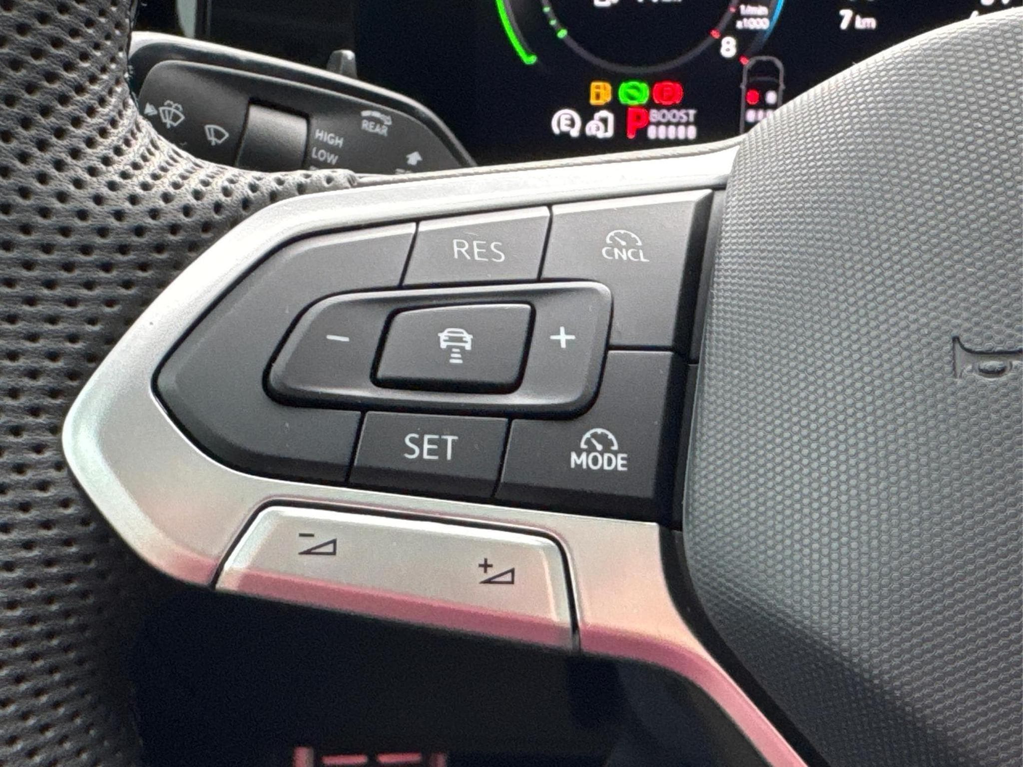 VW Passat Variant R-Line Edition Plus (2026) - Foto 20