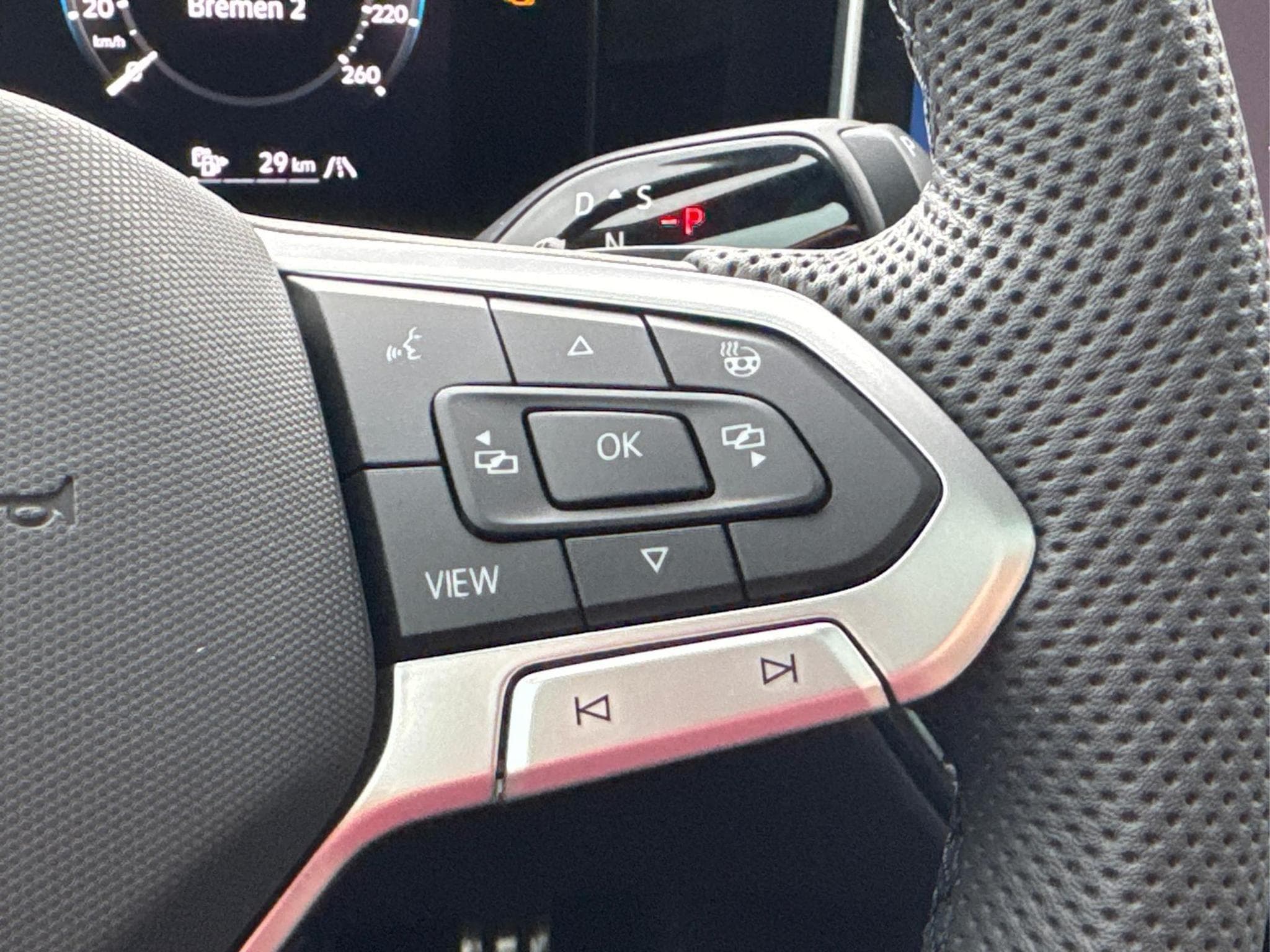 VW Passat Variant R-Line Edition Plus (2026) - Foto 22