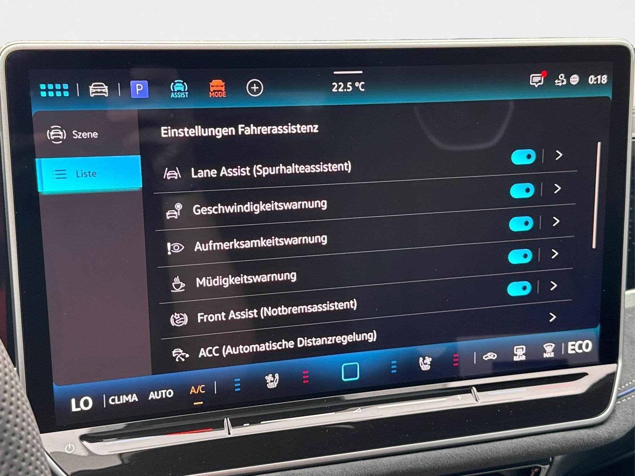 VW Passat Variant R-Line Edition Plus (2026) - Foto 23
