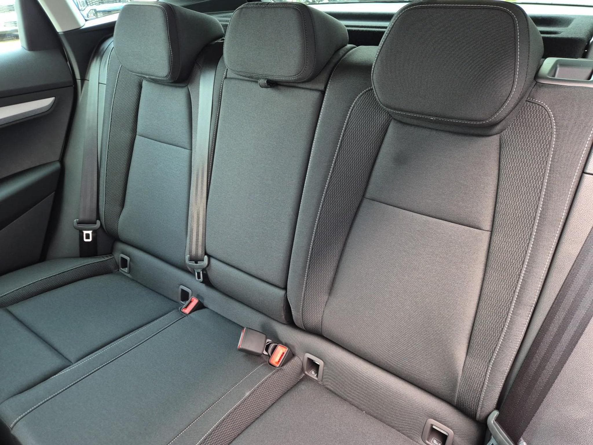 Skoda Karoq 1.5 TSI 150PS (2026) - Foto 11