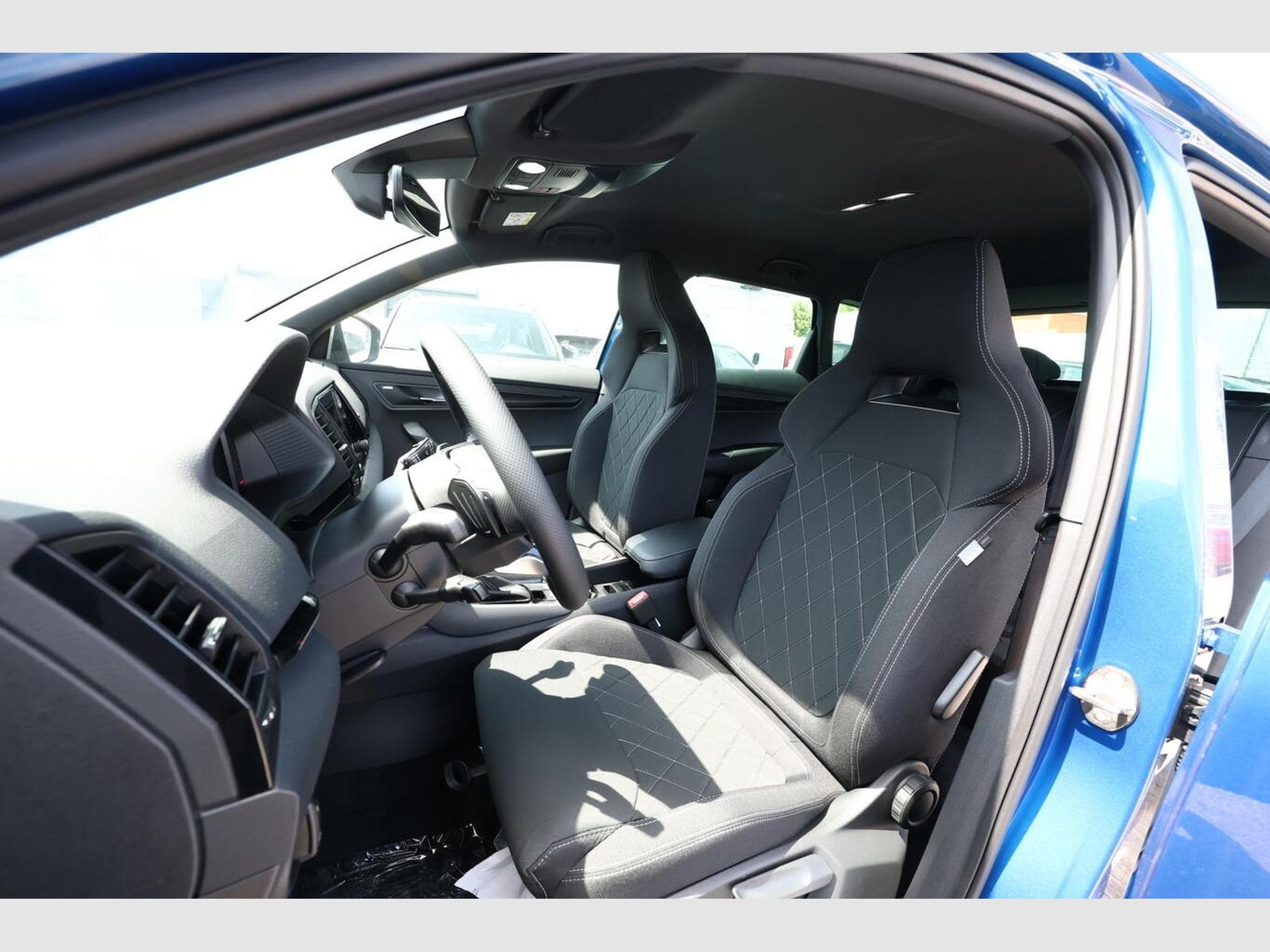 Skoda Karoq Sportline (2026) - Foto 6