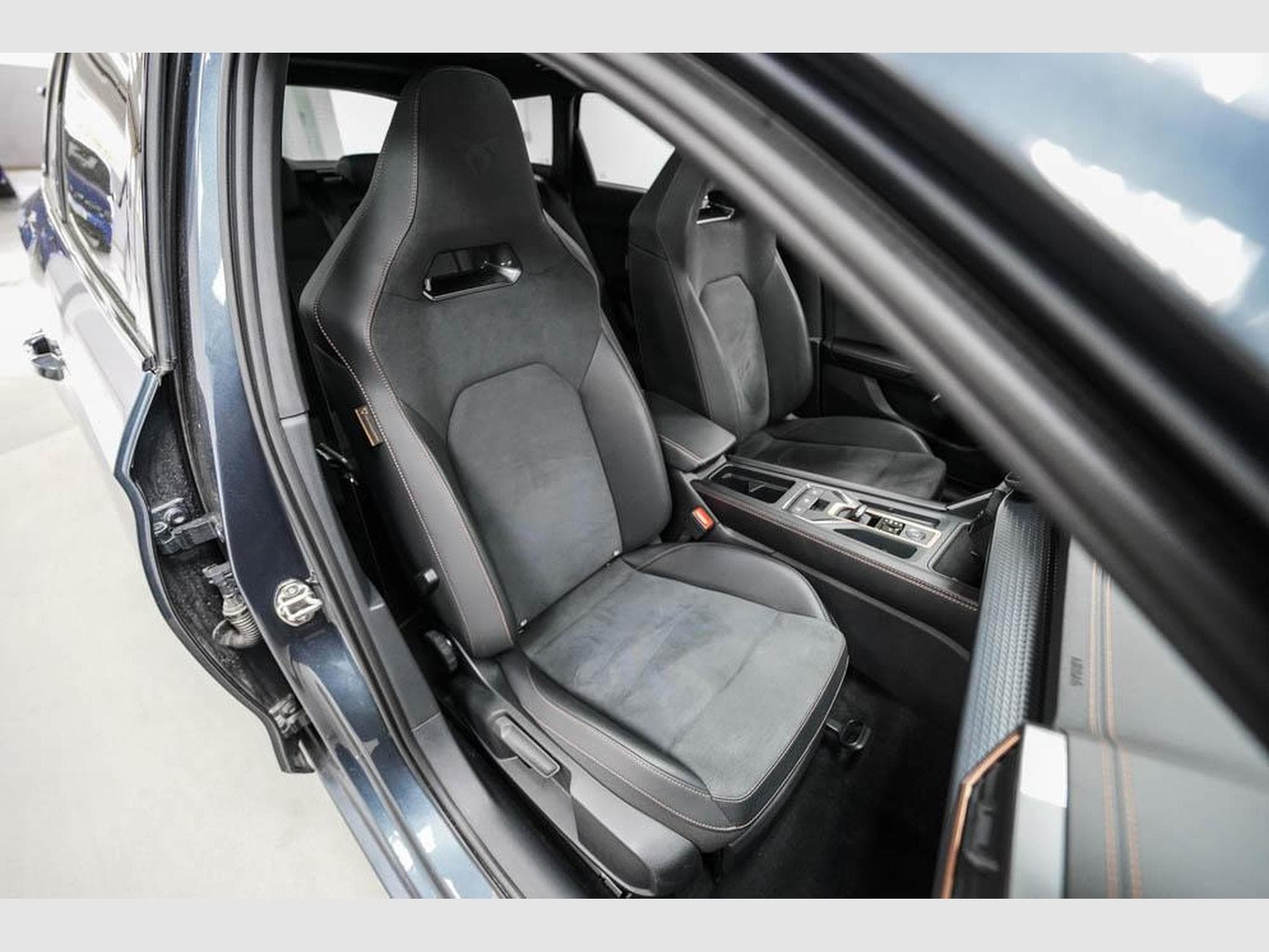 Cupra Leon ST 2,0 TSI (2025) - Foto 22