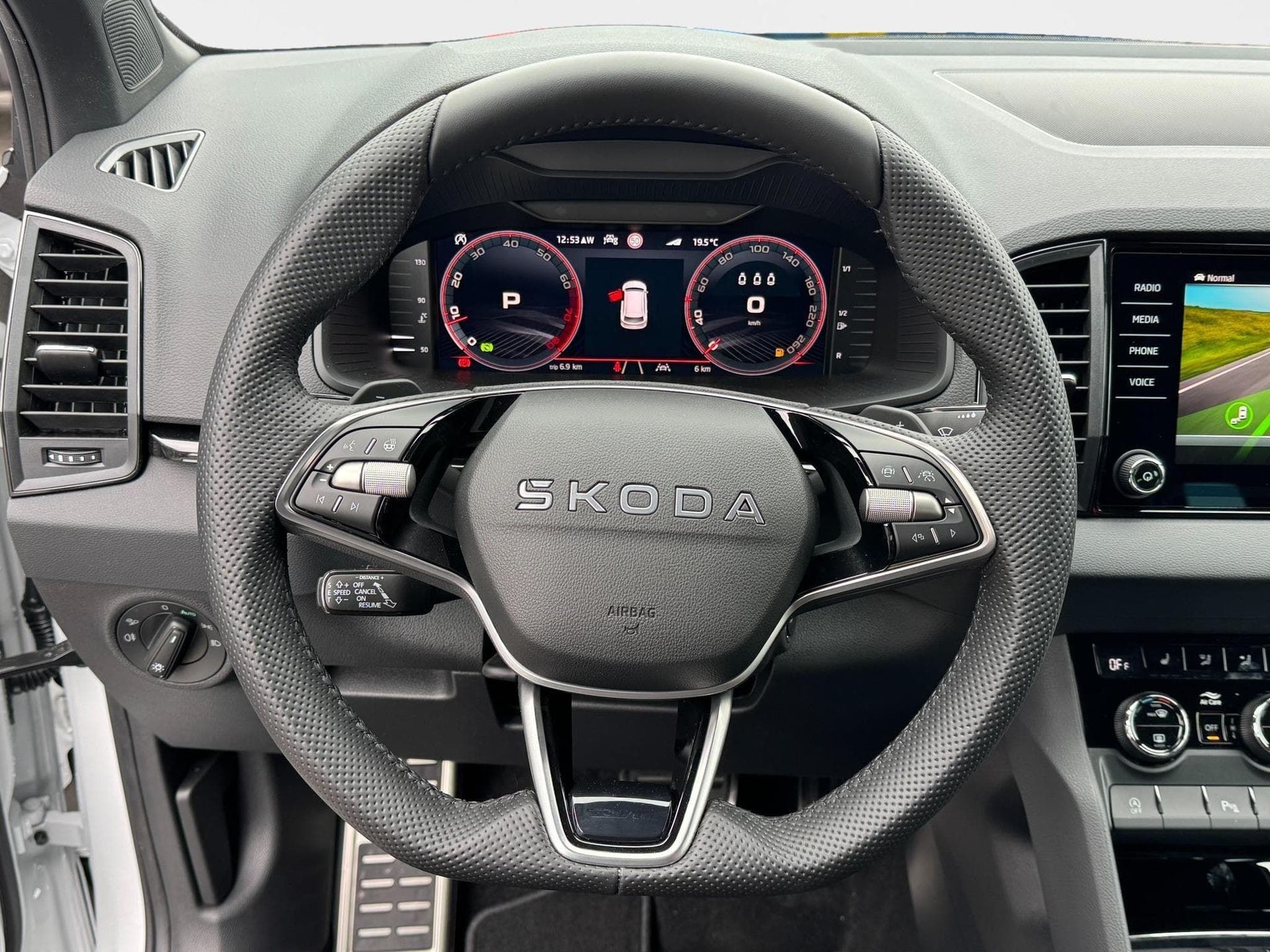 Skoda Karoq Sportline (2026) - Foto 11