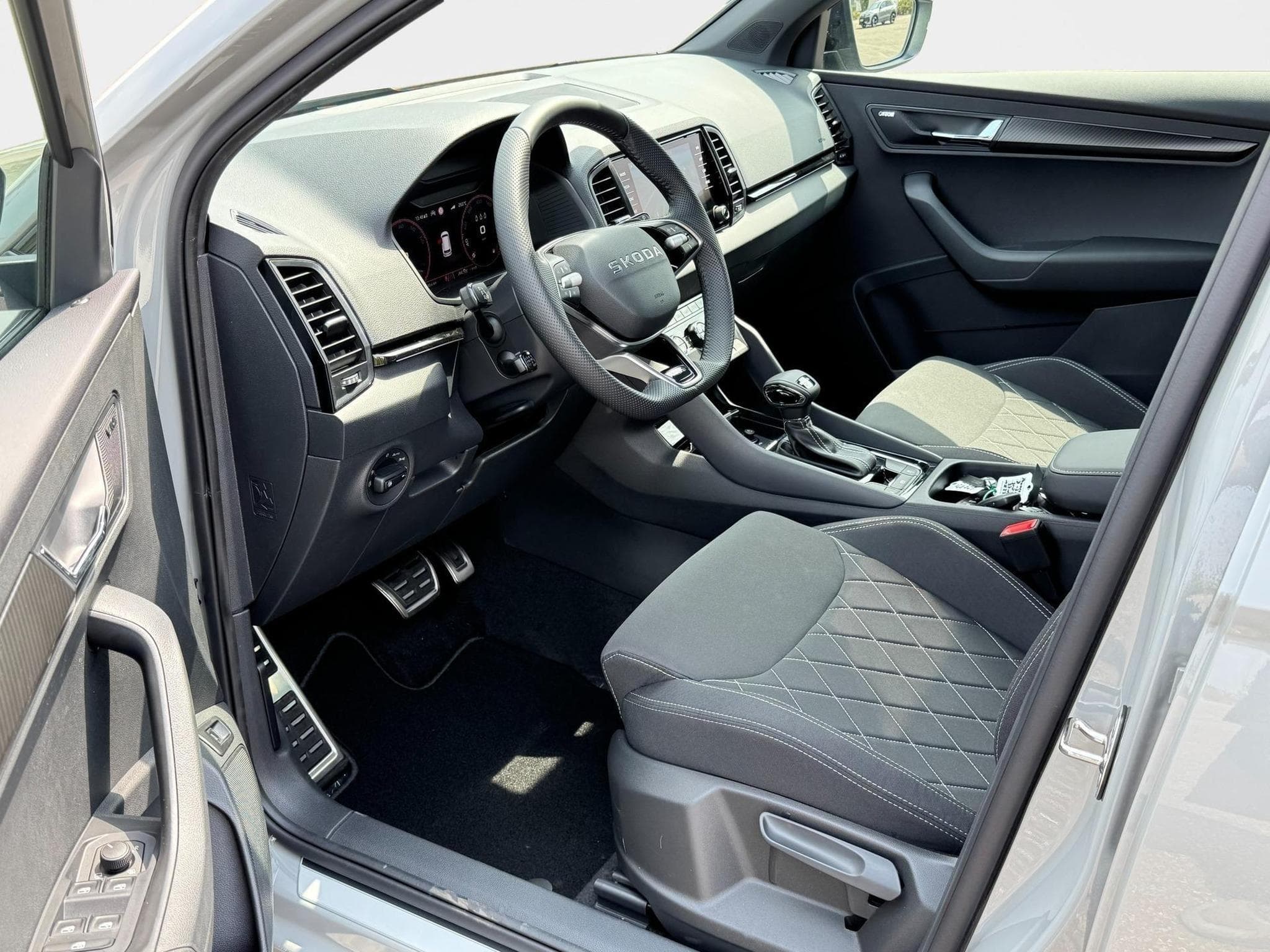 Skoda Karoq Sportline (2026) - Foto 10