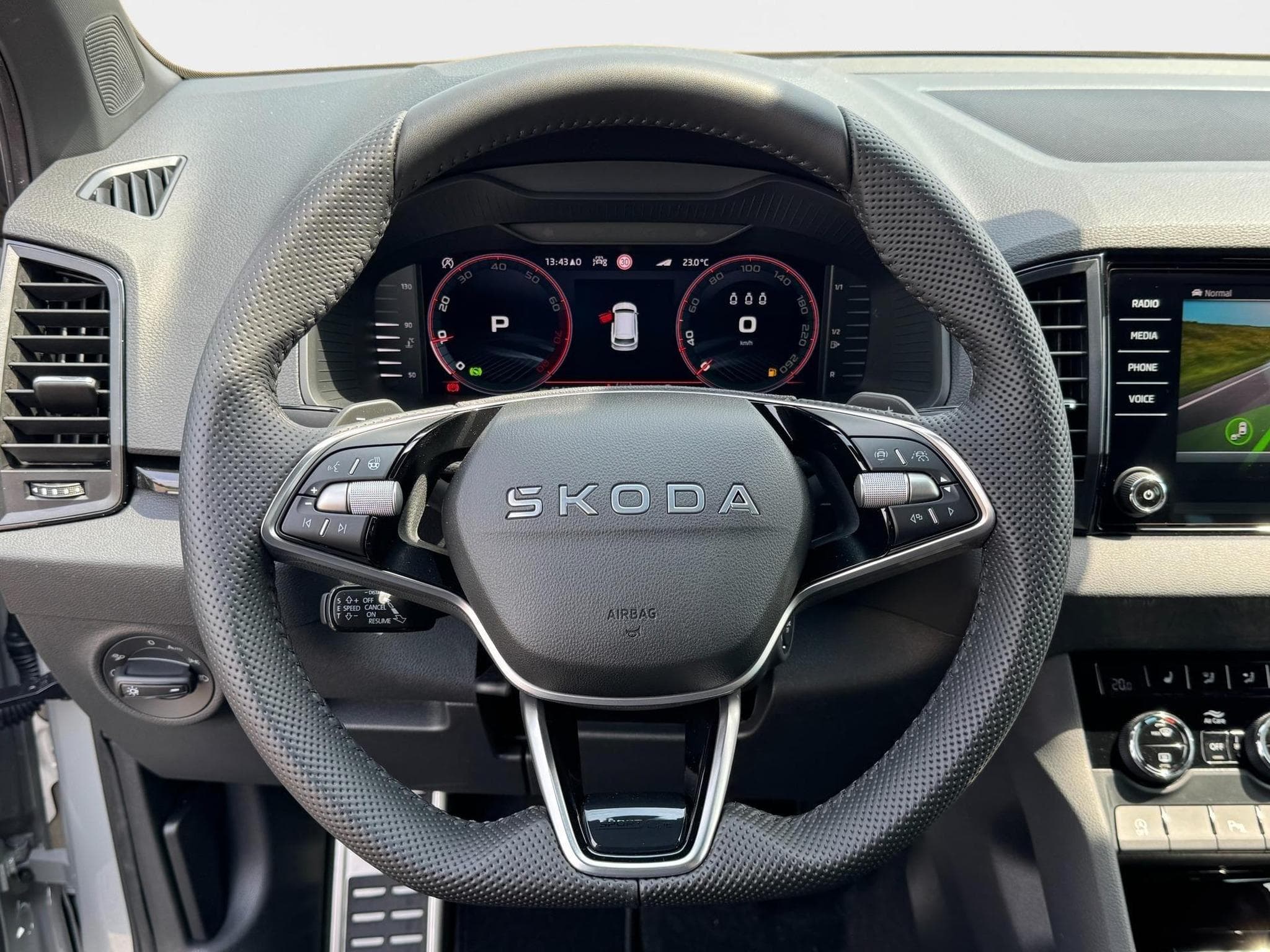 Skoda Karoq Sportline (2026) - Foto 11