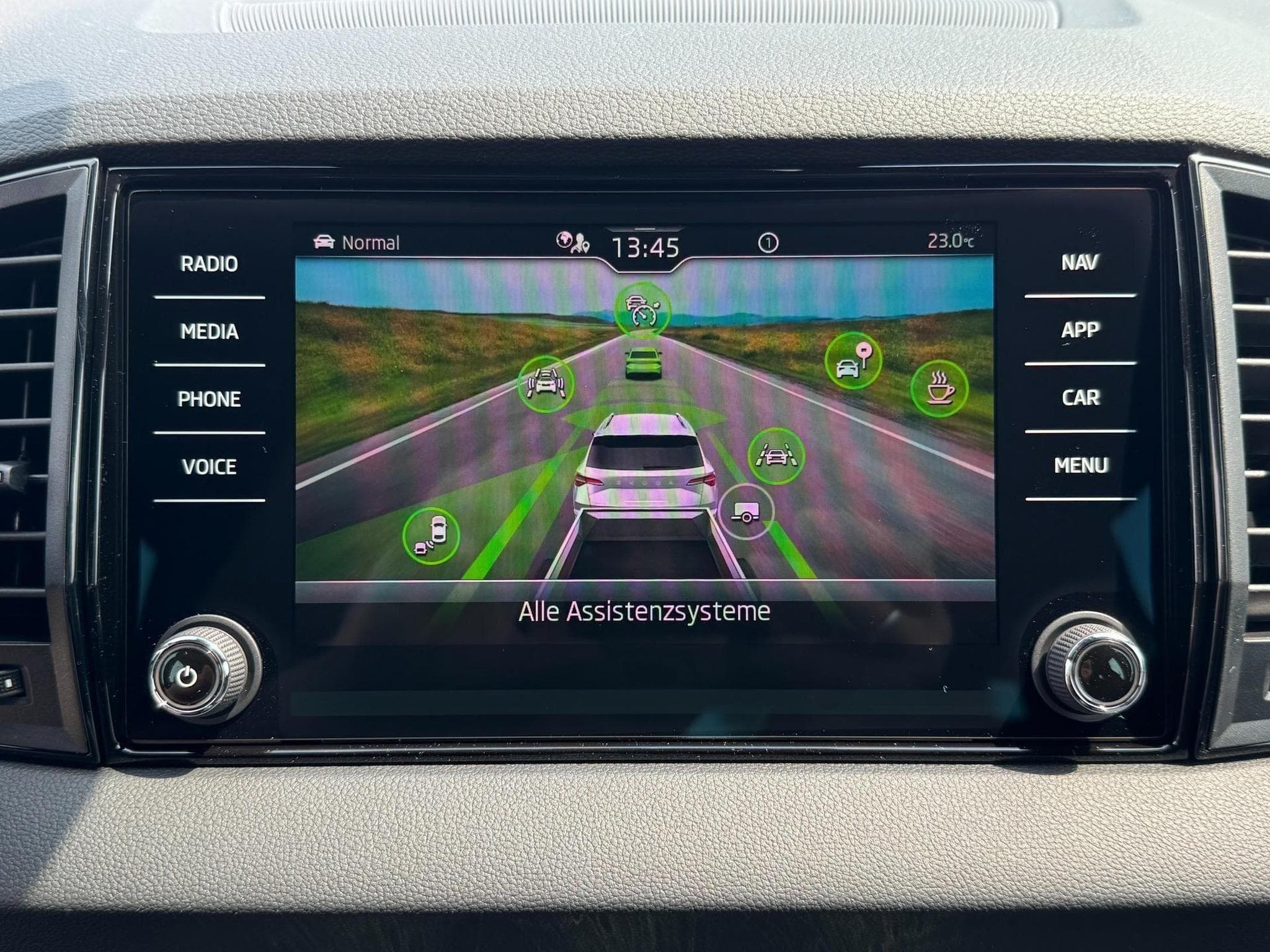 Skoda Karoq Sportline (2026) - Foto 17