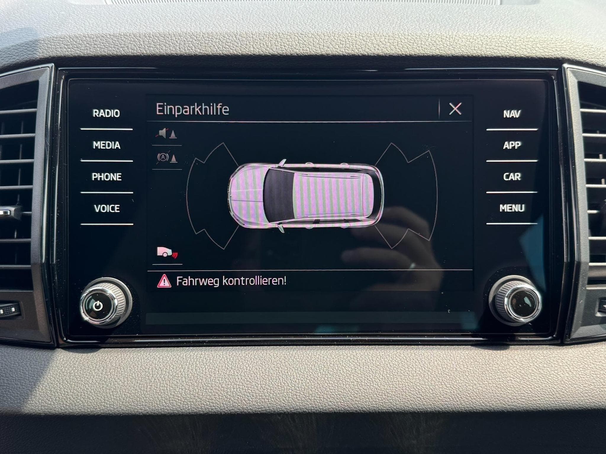 Skoda Karoq Sportline (2026) - Foto 20