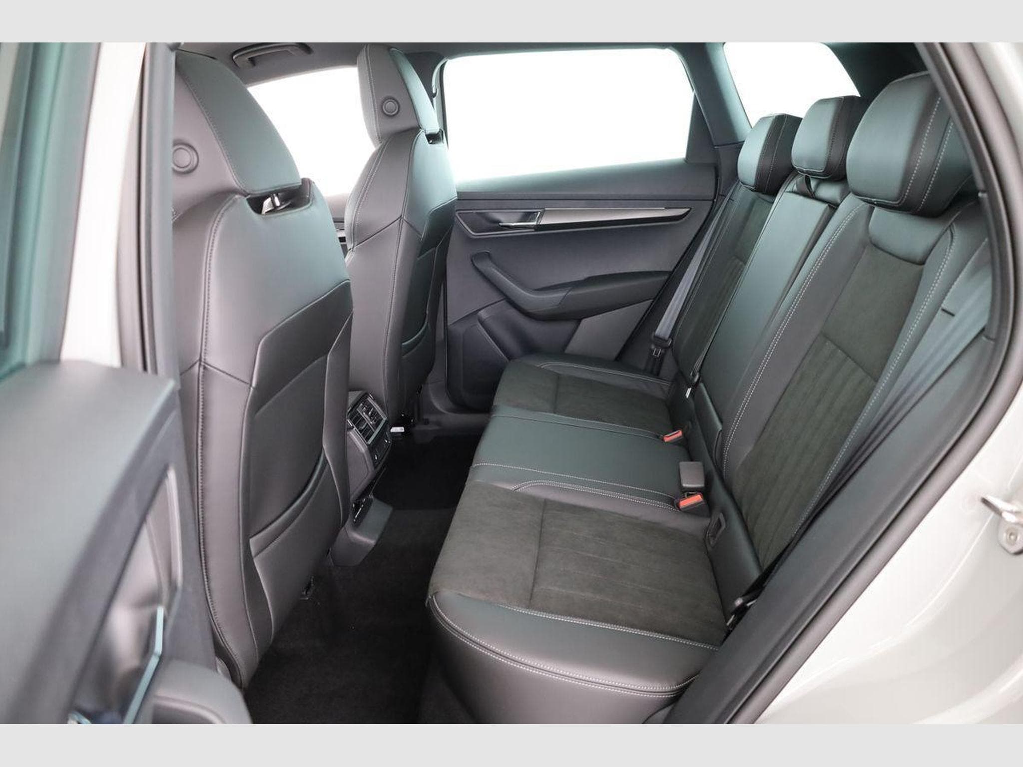 Skoda Karoq Sportline 4x4 (2026) - Foto 12