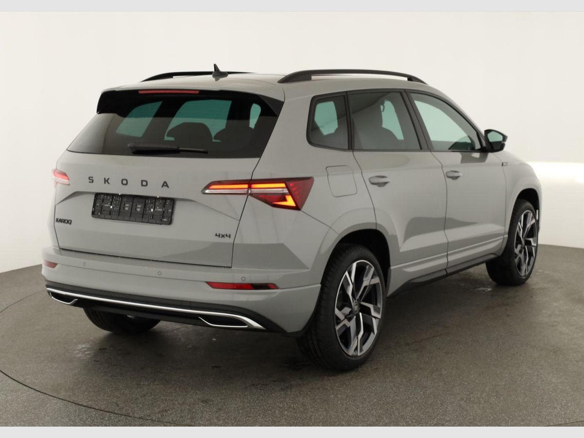 Skoda Karoq Sportline 4x4 (2026) - Foto 2