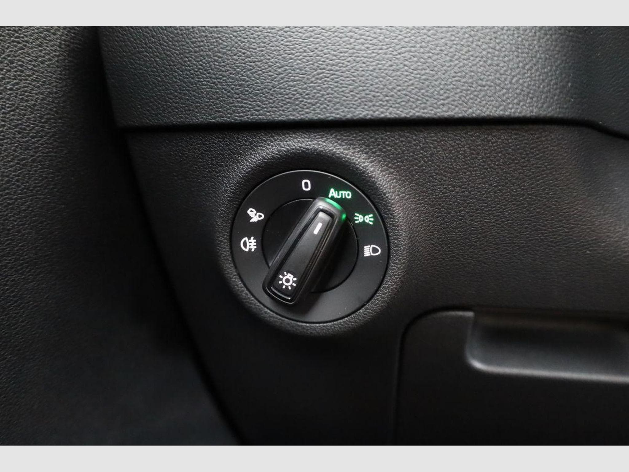 Skoda Karoq Sportline 4x4 (2026) - Foto 8