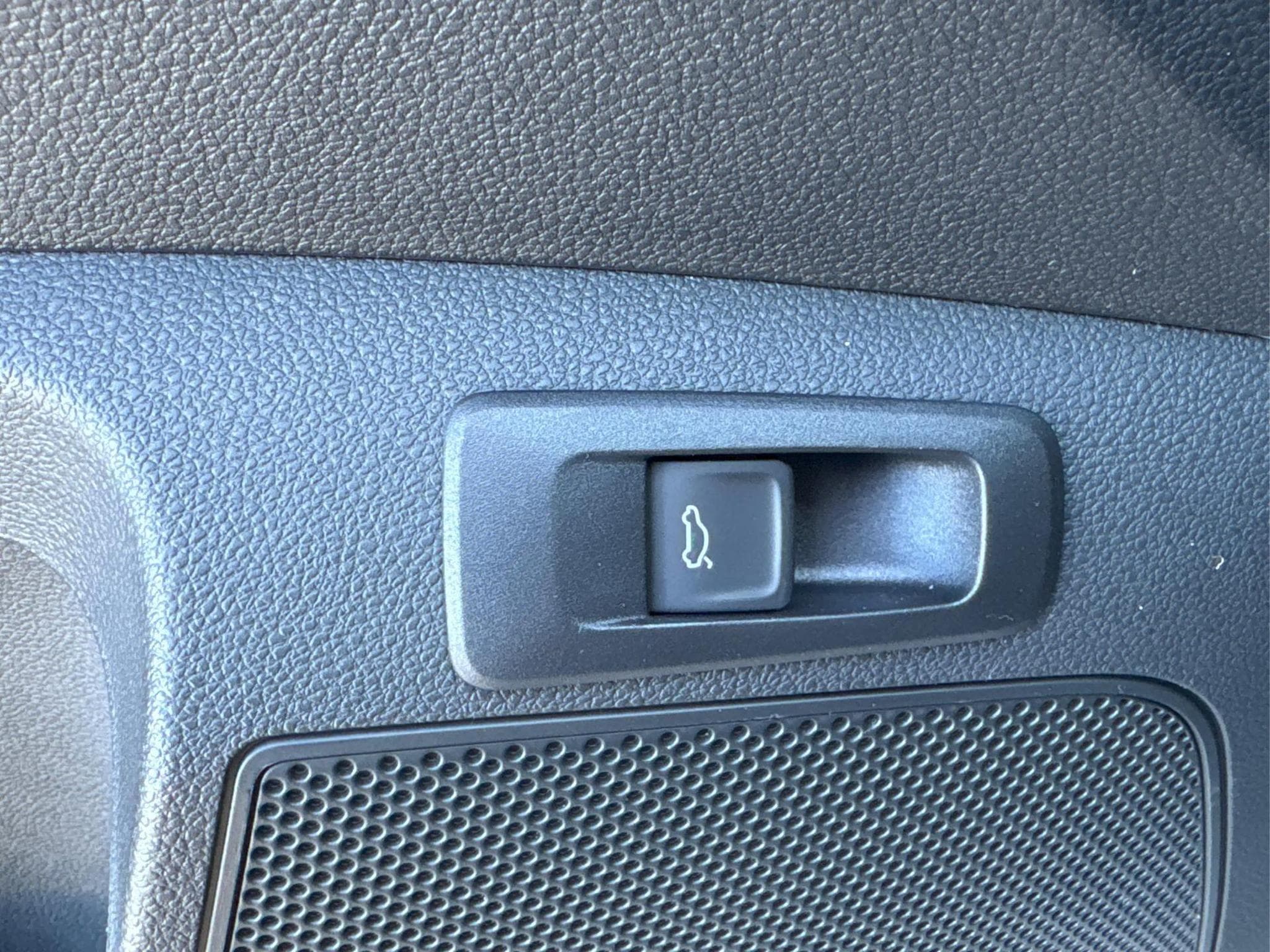 Skoda Karoq Selection (2026) - Foto 22