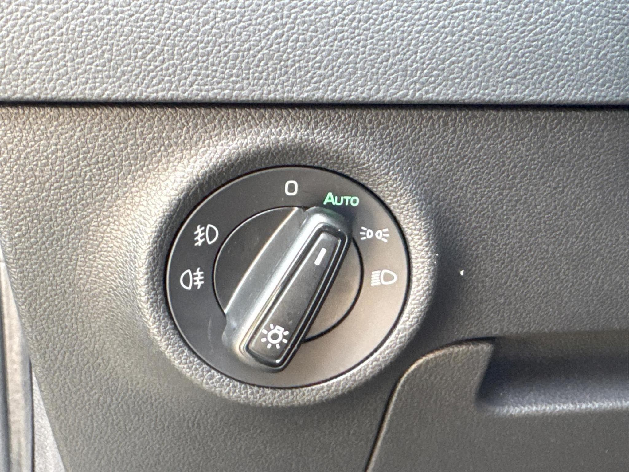 Skoda Karoq Selection (2026) - Foto 25