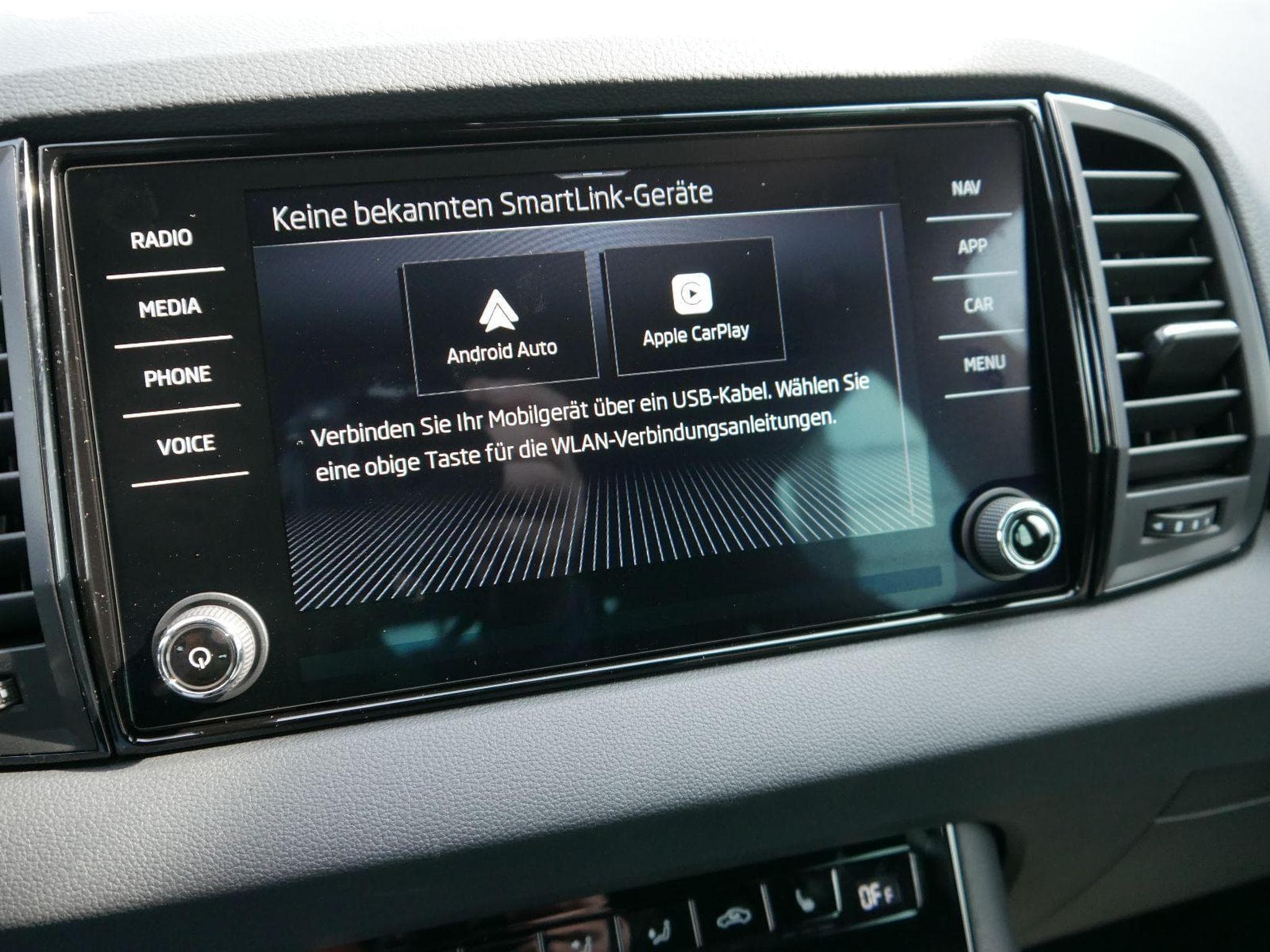 Skoda Karoq Sportline 2.0 TSI 4x4 DSG (2026) - Foto 14