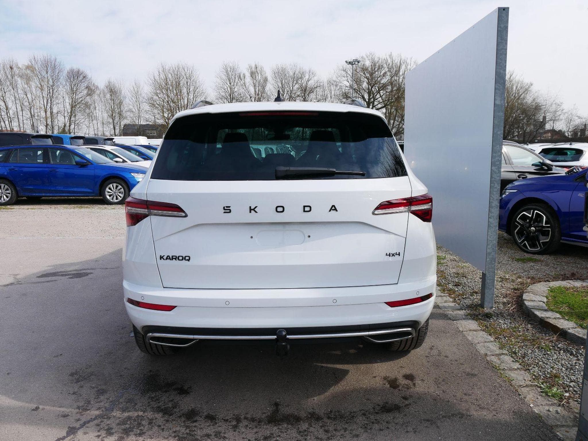 Skoda Karoq Sportline 2.0 TSI 4x4 DSG (2026) - Foto 2