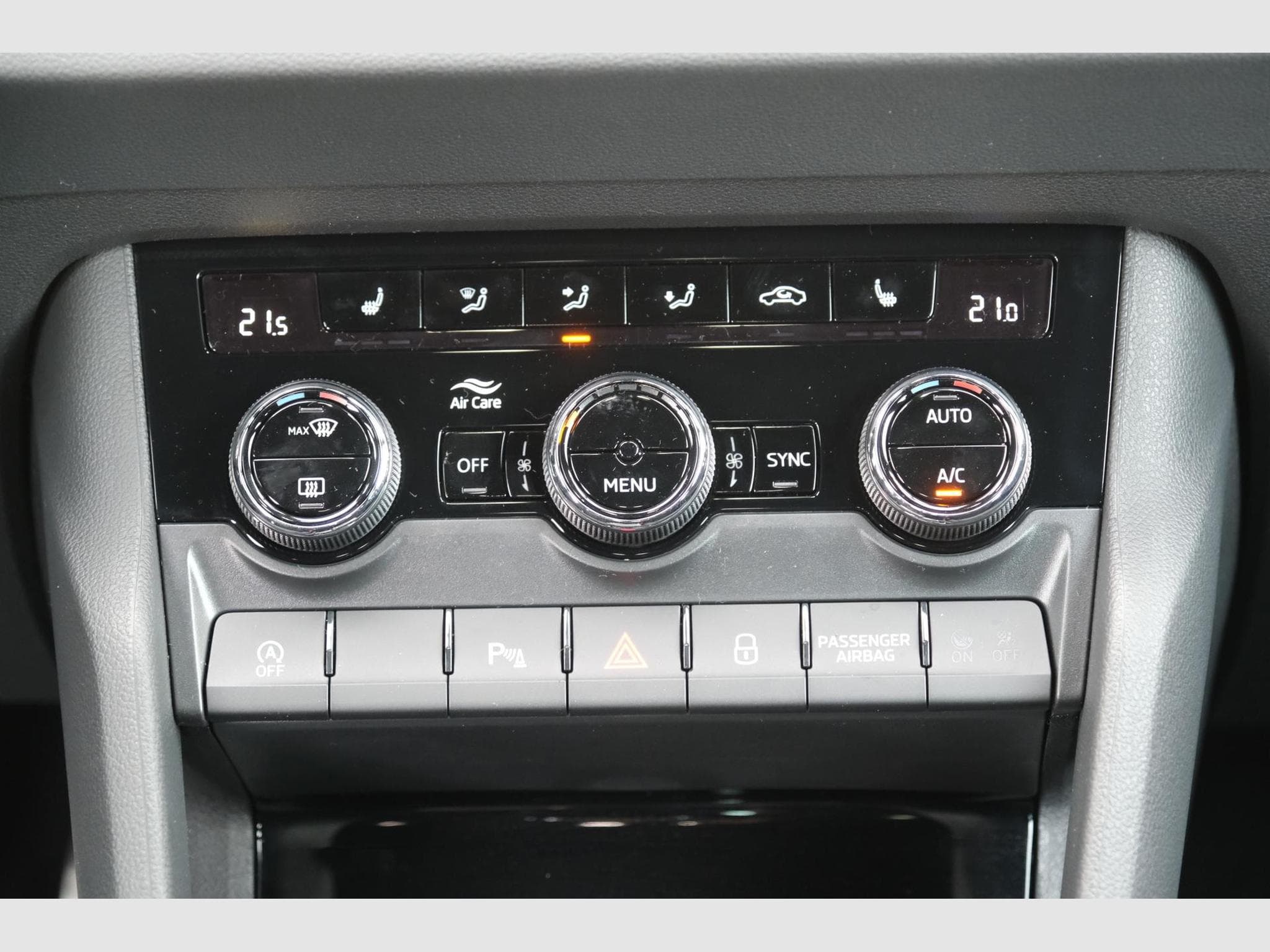 Skoda Karoq 1.5 TSI DSG (2026) - Foto 12