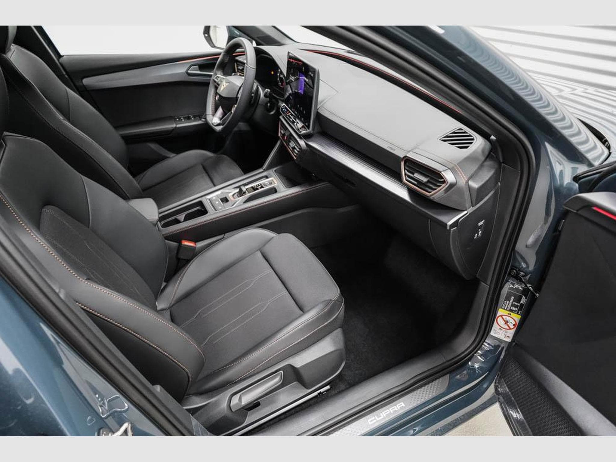 Cupra Leon ST 2,0 TSI (2026) - Foto 21