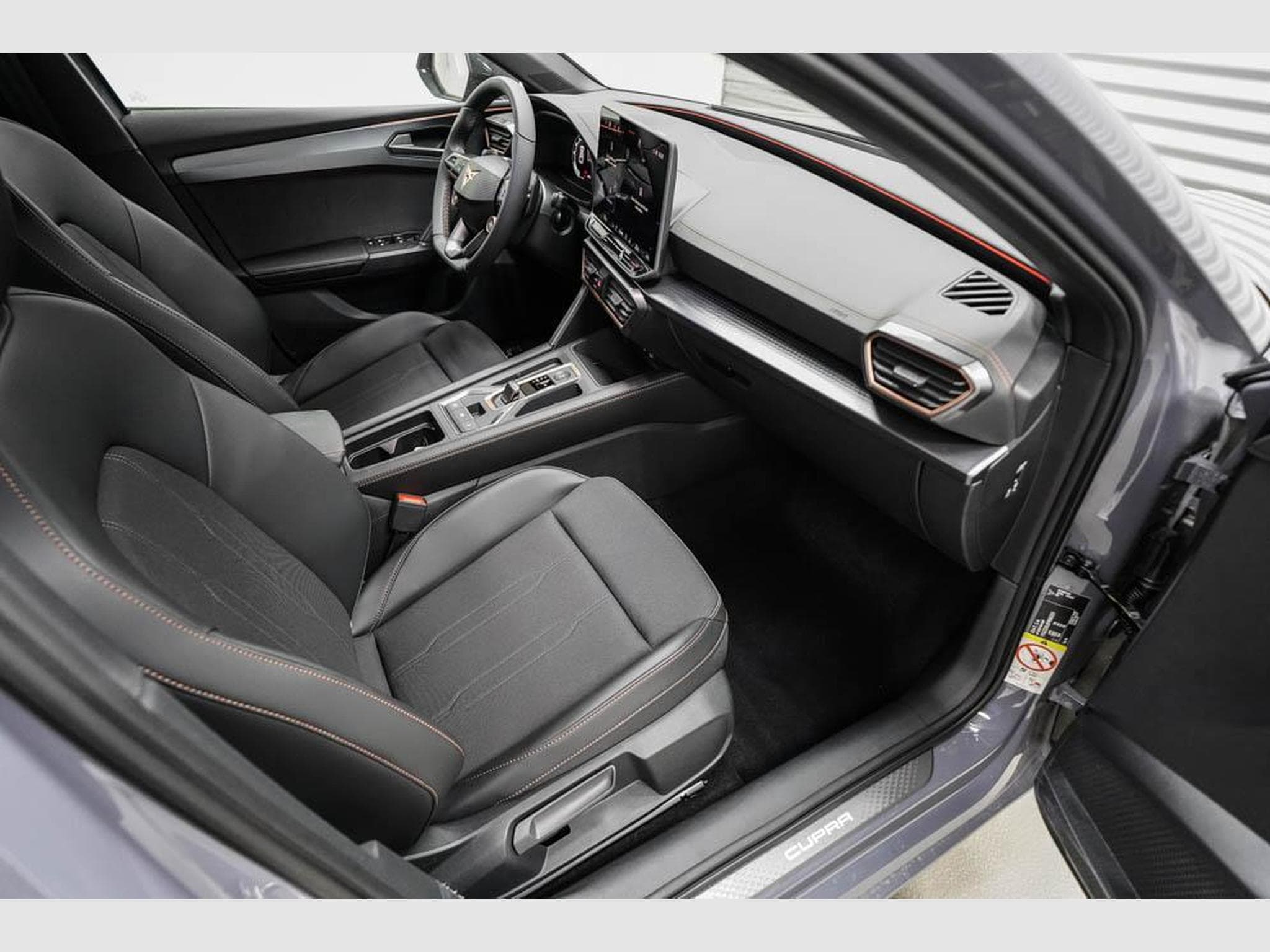 Cupra Leon ST 2,0 TSI (2026) - Foto 21