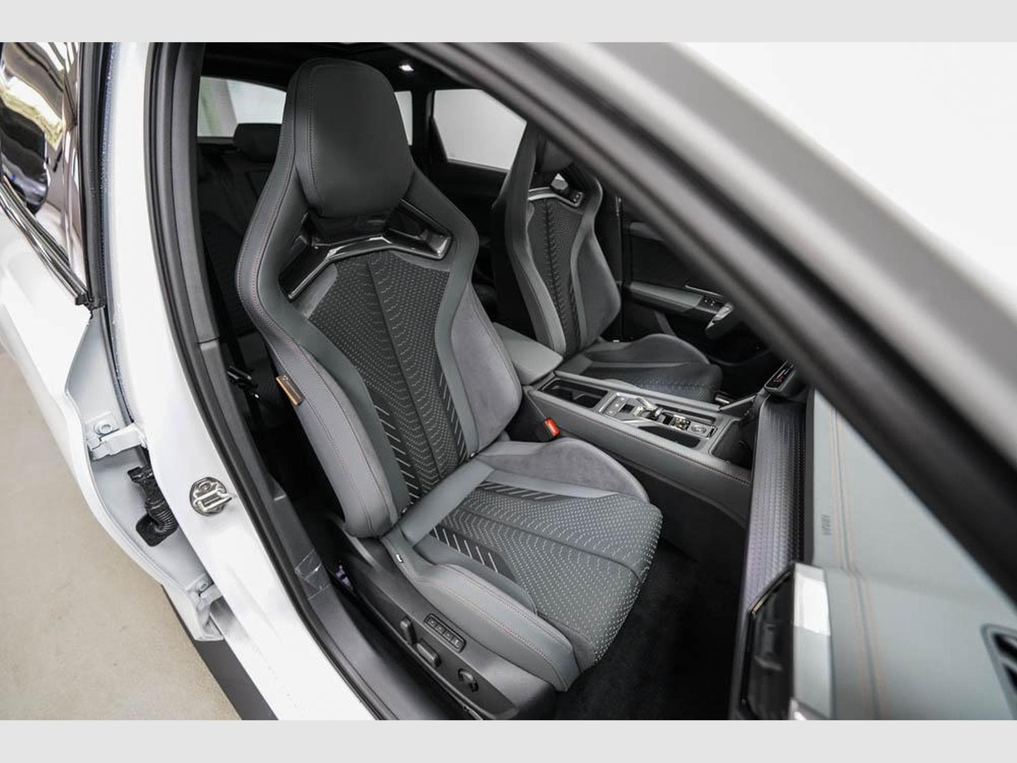 Cupra Leon ST 2,0 TSI (2026) - Foto 22