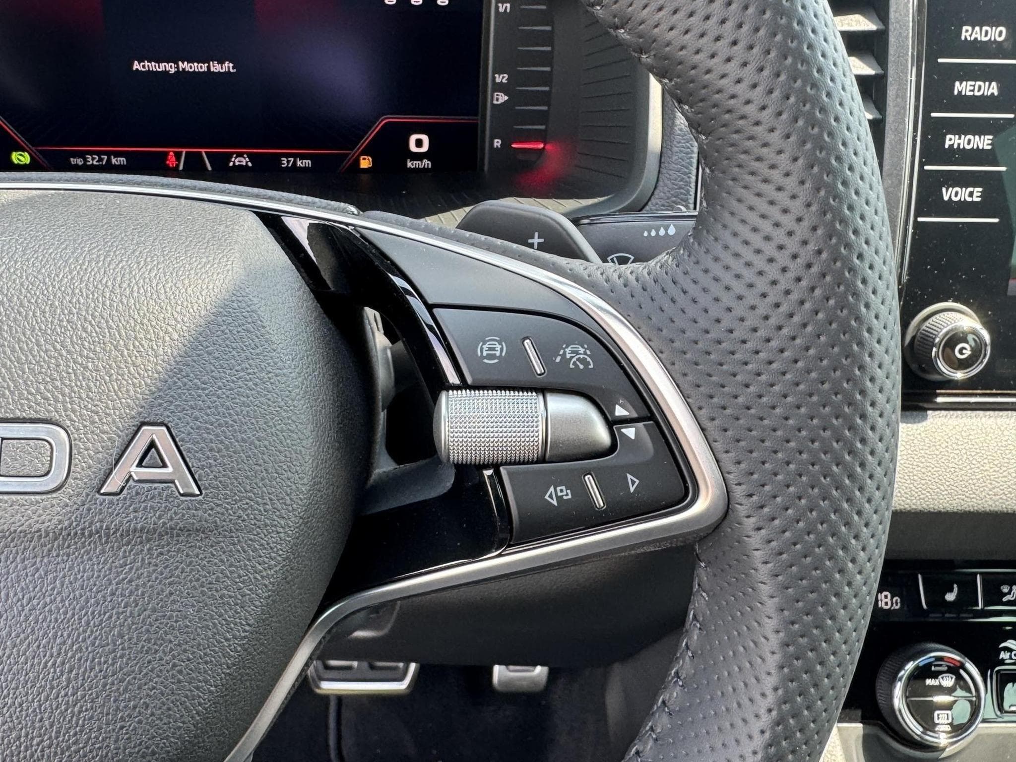 Skoda Karoq Sportline (2026) - Foto 13