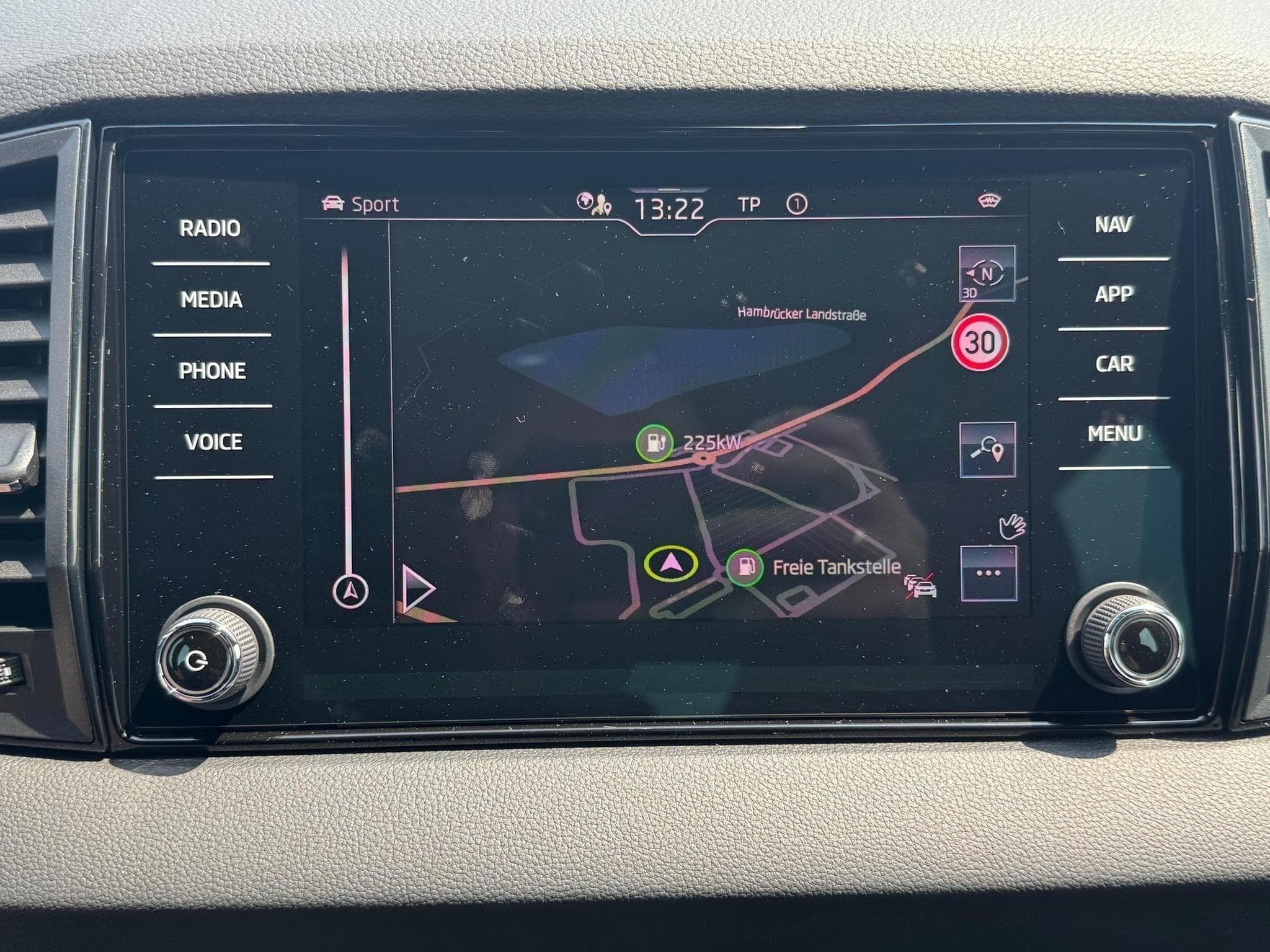 Skoda Karoq Sportline (2026) - Foto 21