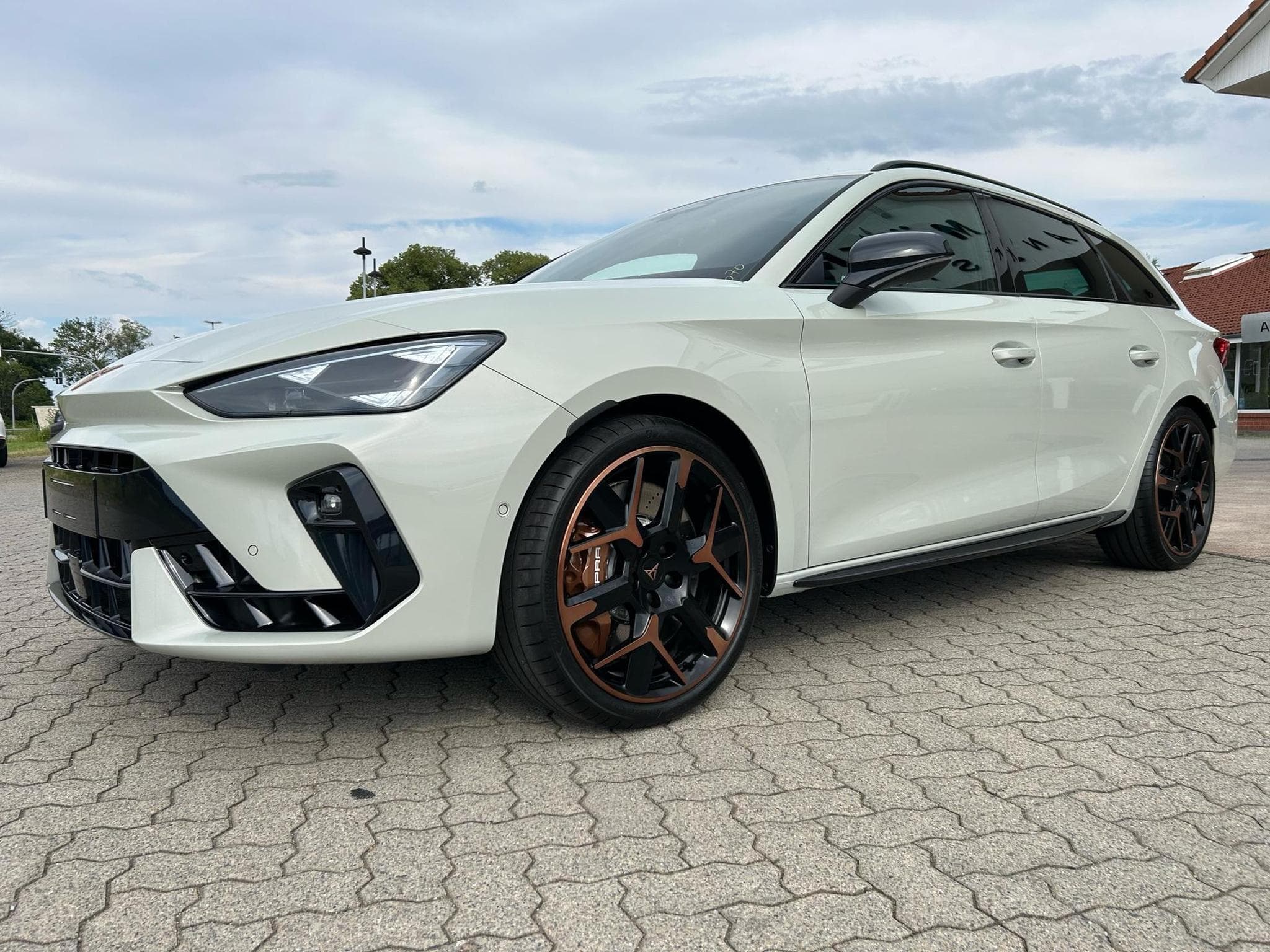 Cupra Leon Leon Sportstourer VZ (2026) - Foto 1