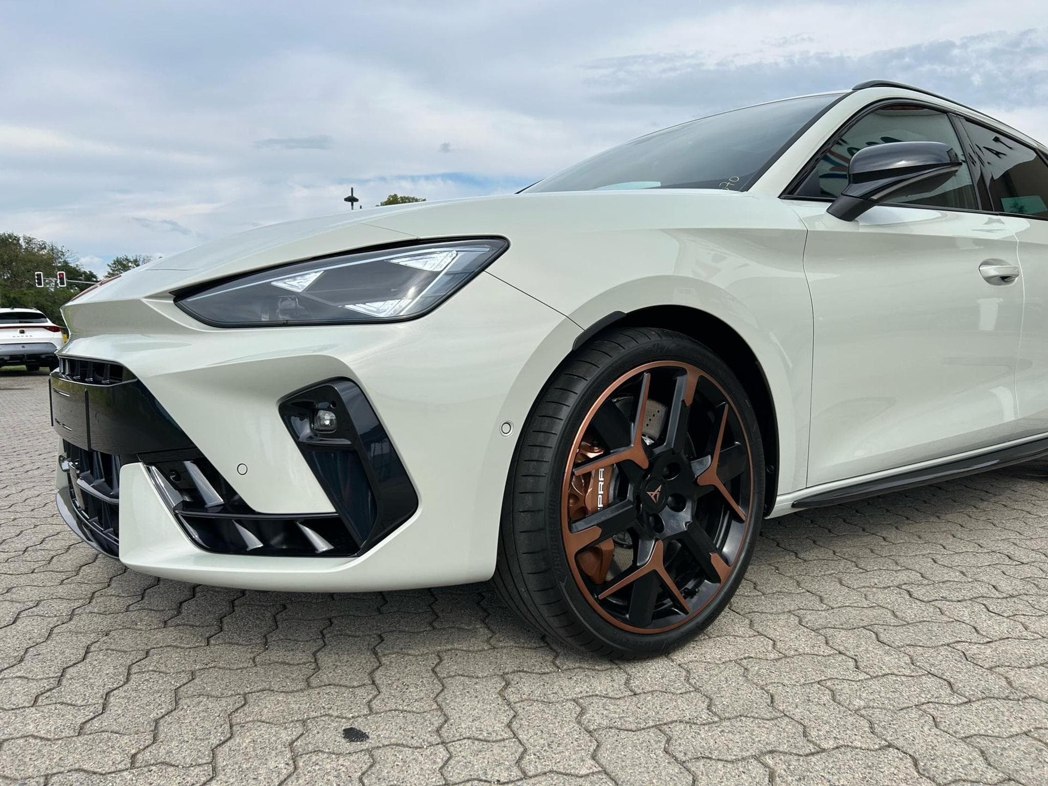 Cupra Leon Leon Sportstourer VZ (2026) - Foto 2