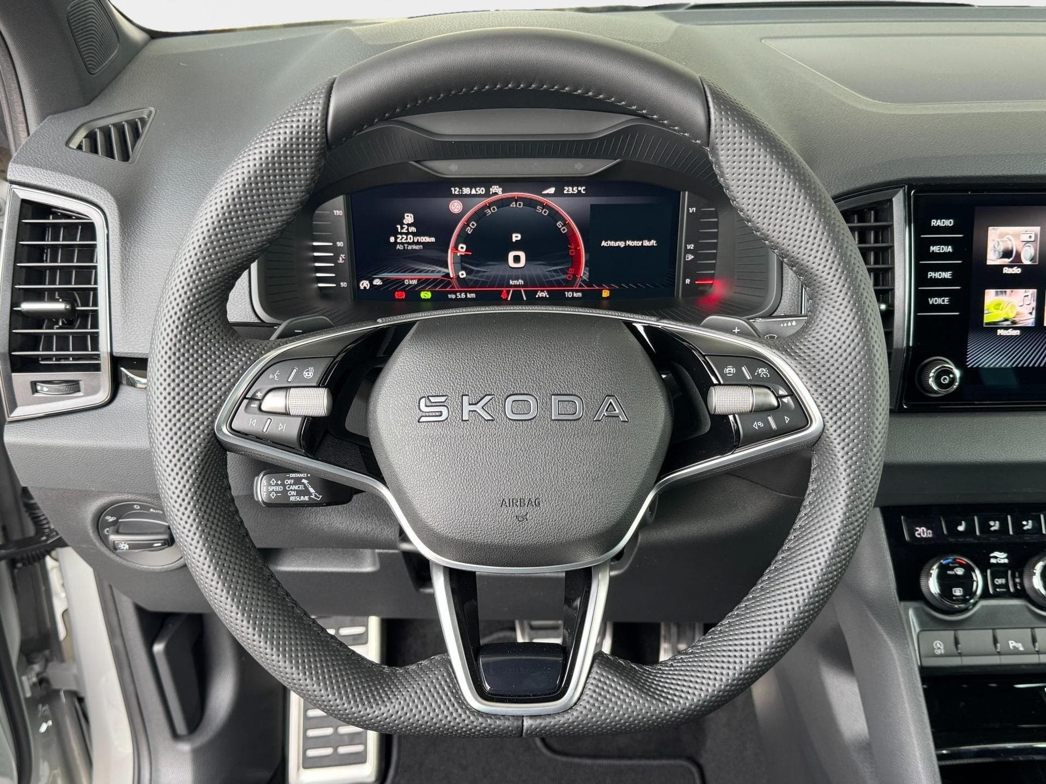 Skoda Karoq Sportline (2026) - Foto 11