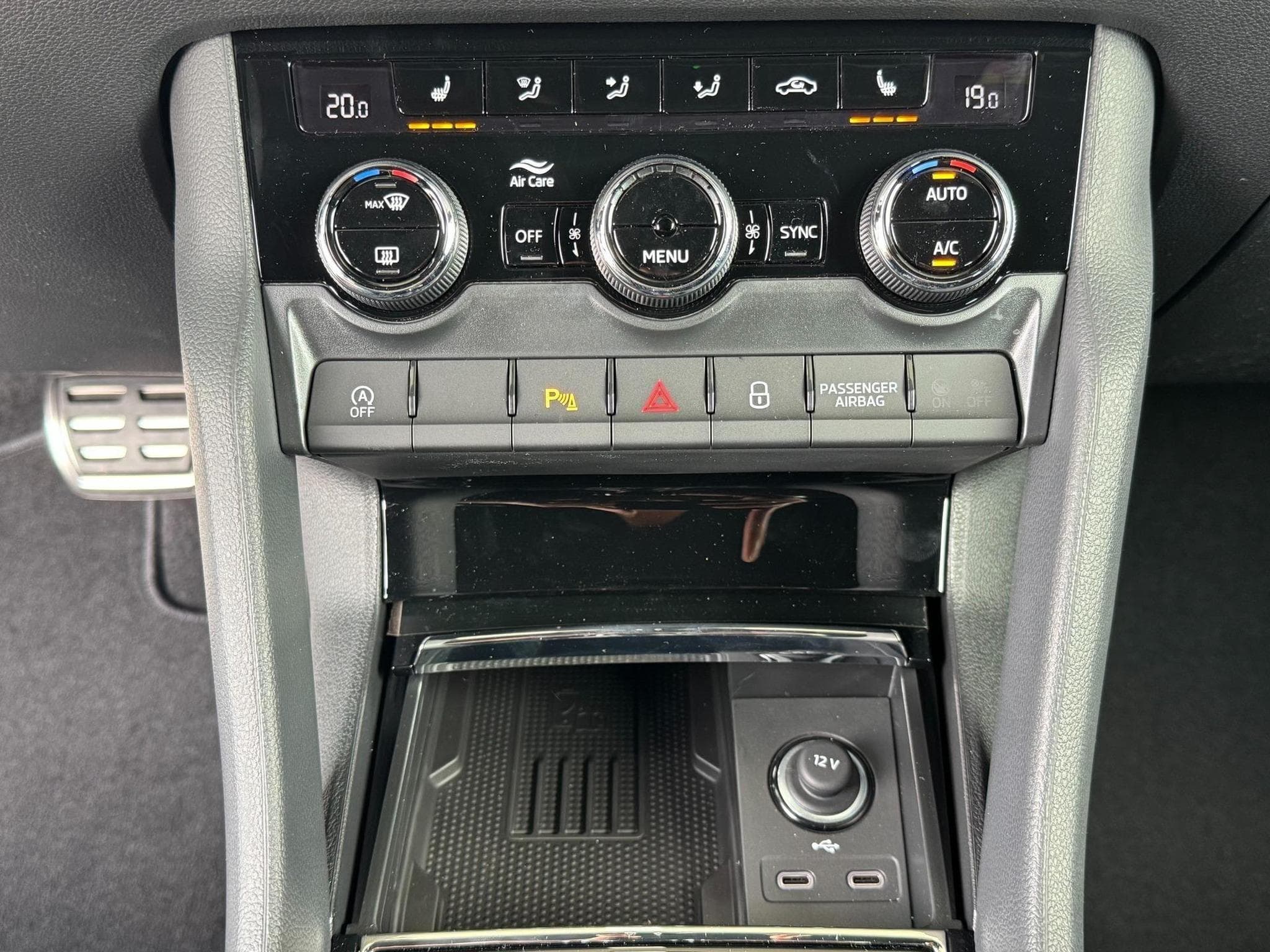 Skoda Karoq Sportline (2026) - Foto 15