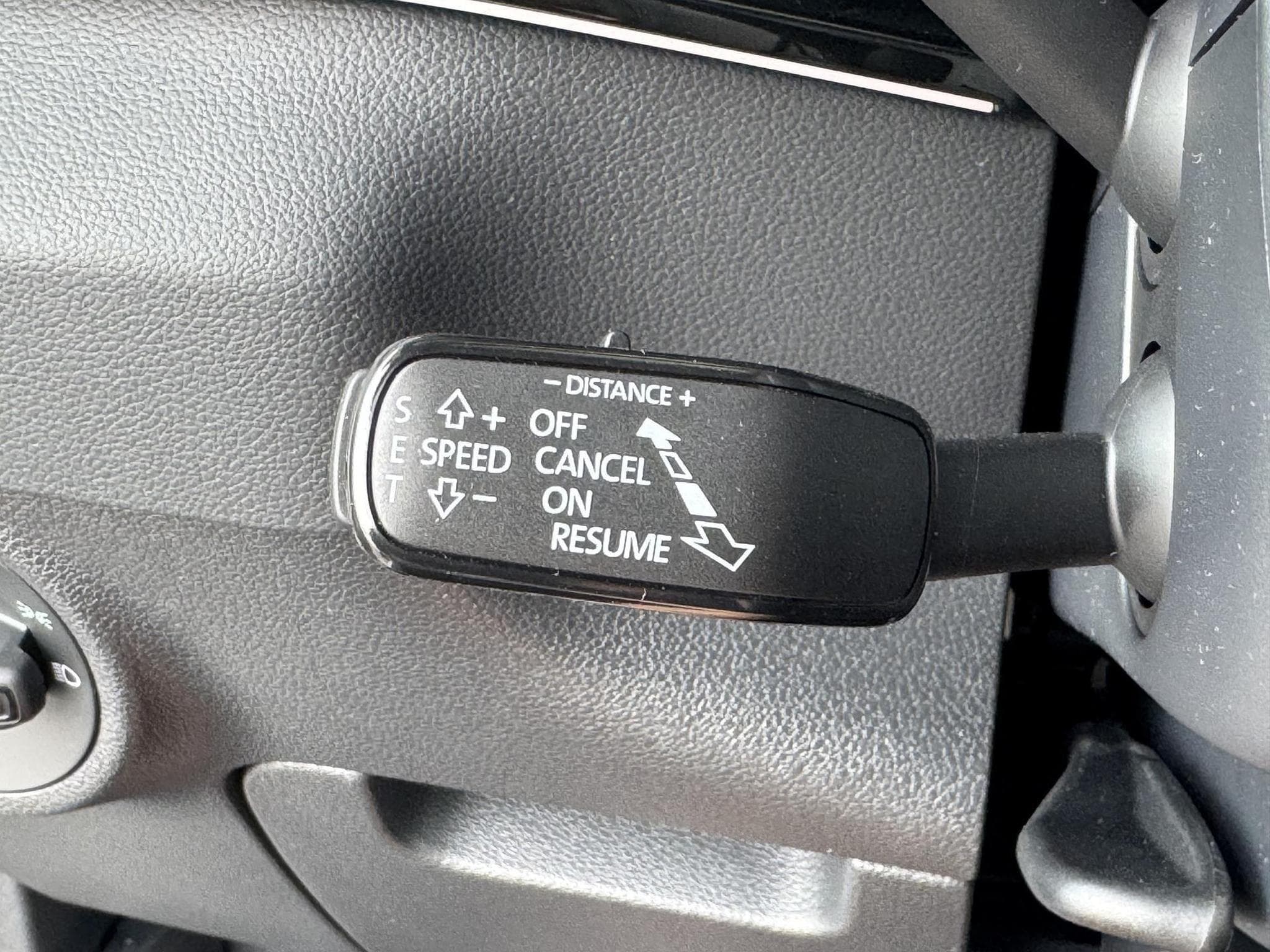 Skoda Karoq Sportline (2026) - Foto 24