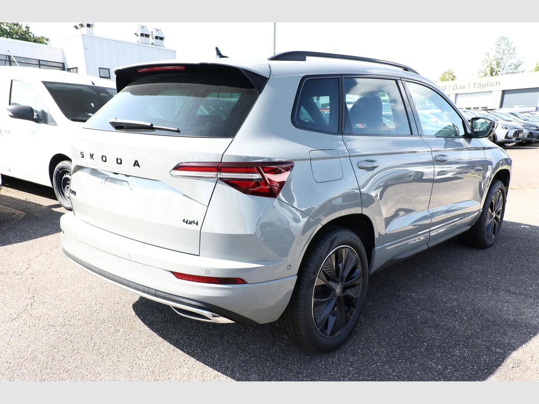 Skoda Karoq Sportline (2026) - Foto 3