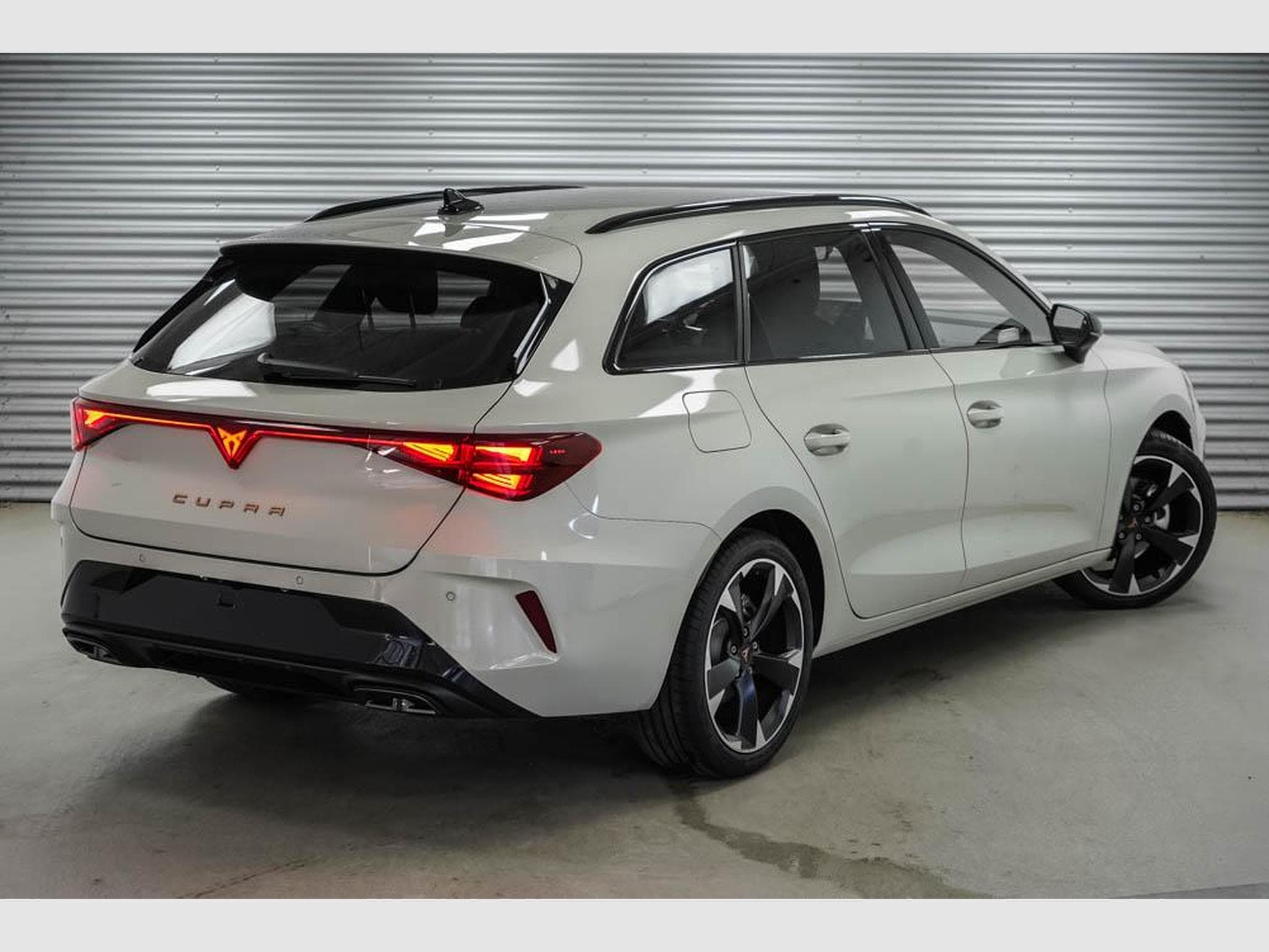 Cupra Leon ST 1,5 eTSI (2026) - Foto 3