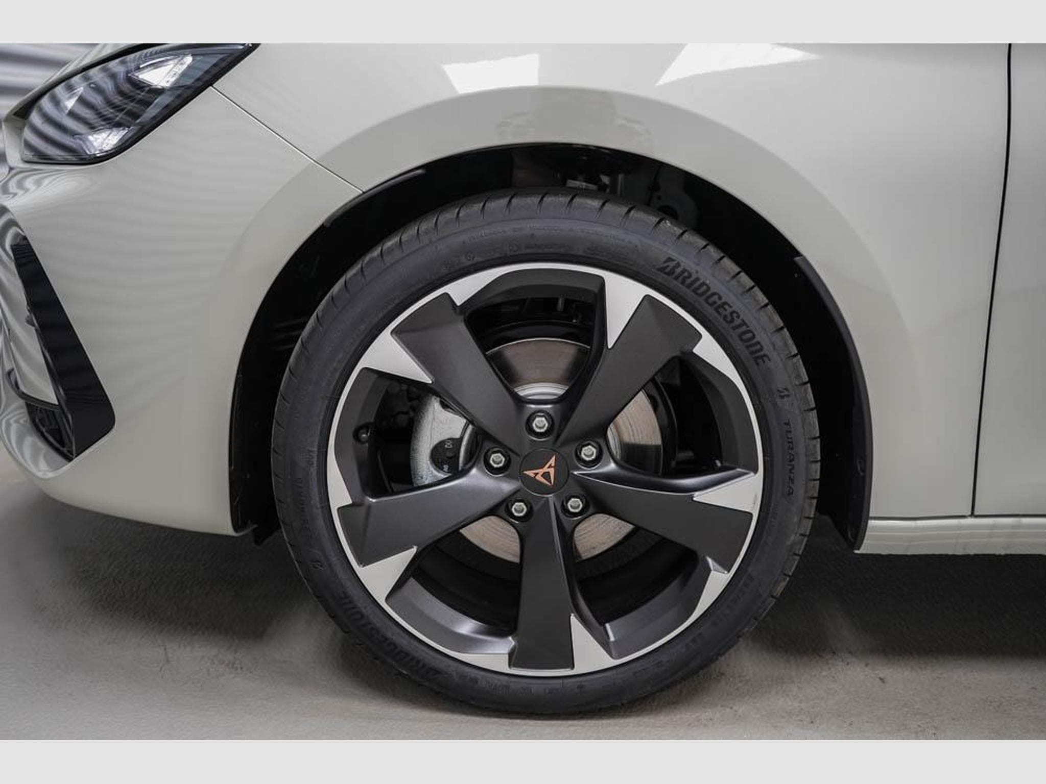 Cupra Leon ST 1,5 eTSI (2026) - Foto 5