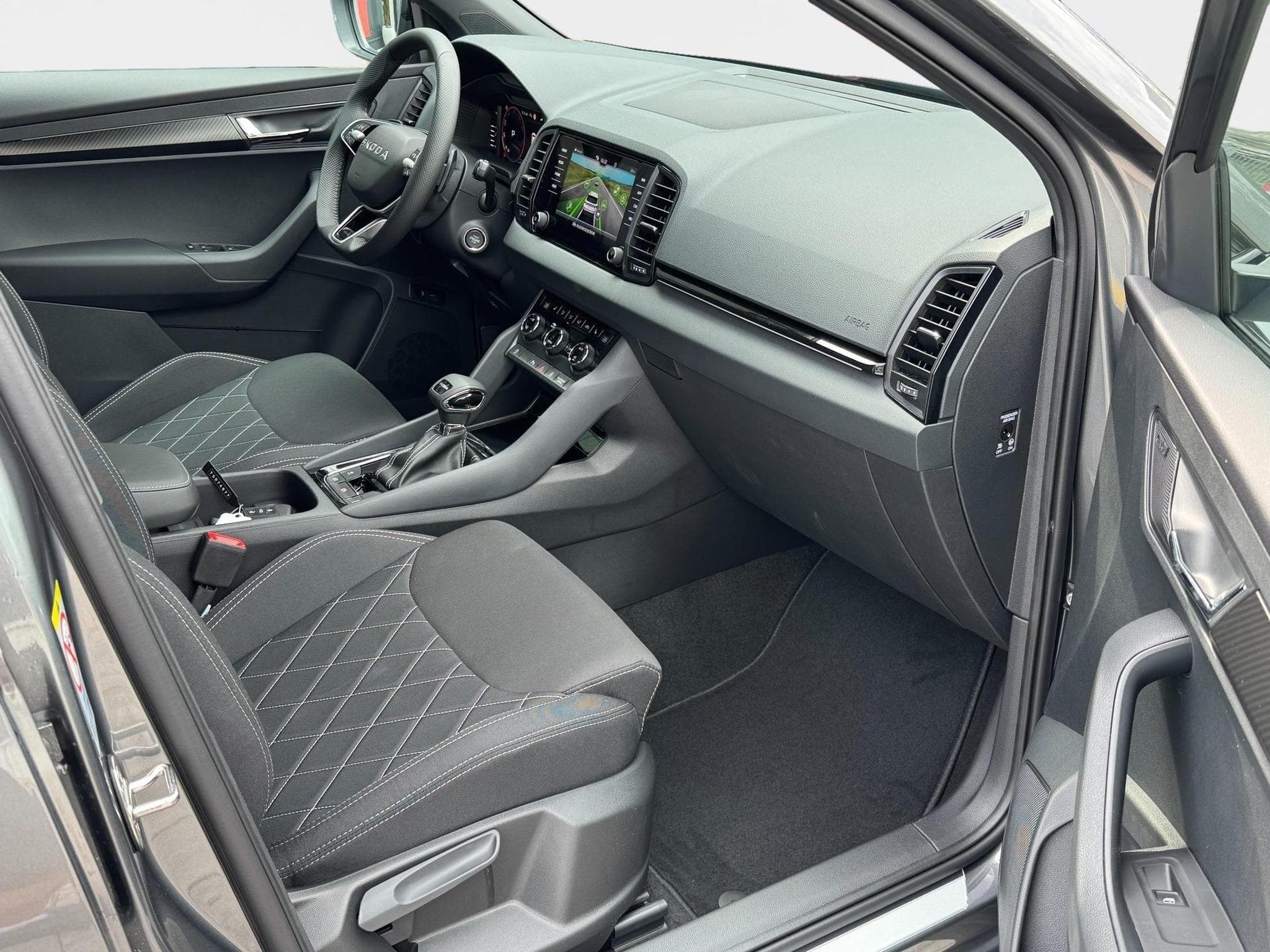 Skoda Karoq Sportline (2026) - Photo 8
