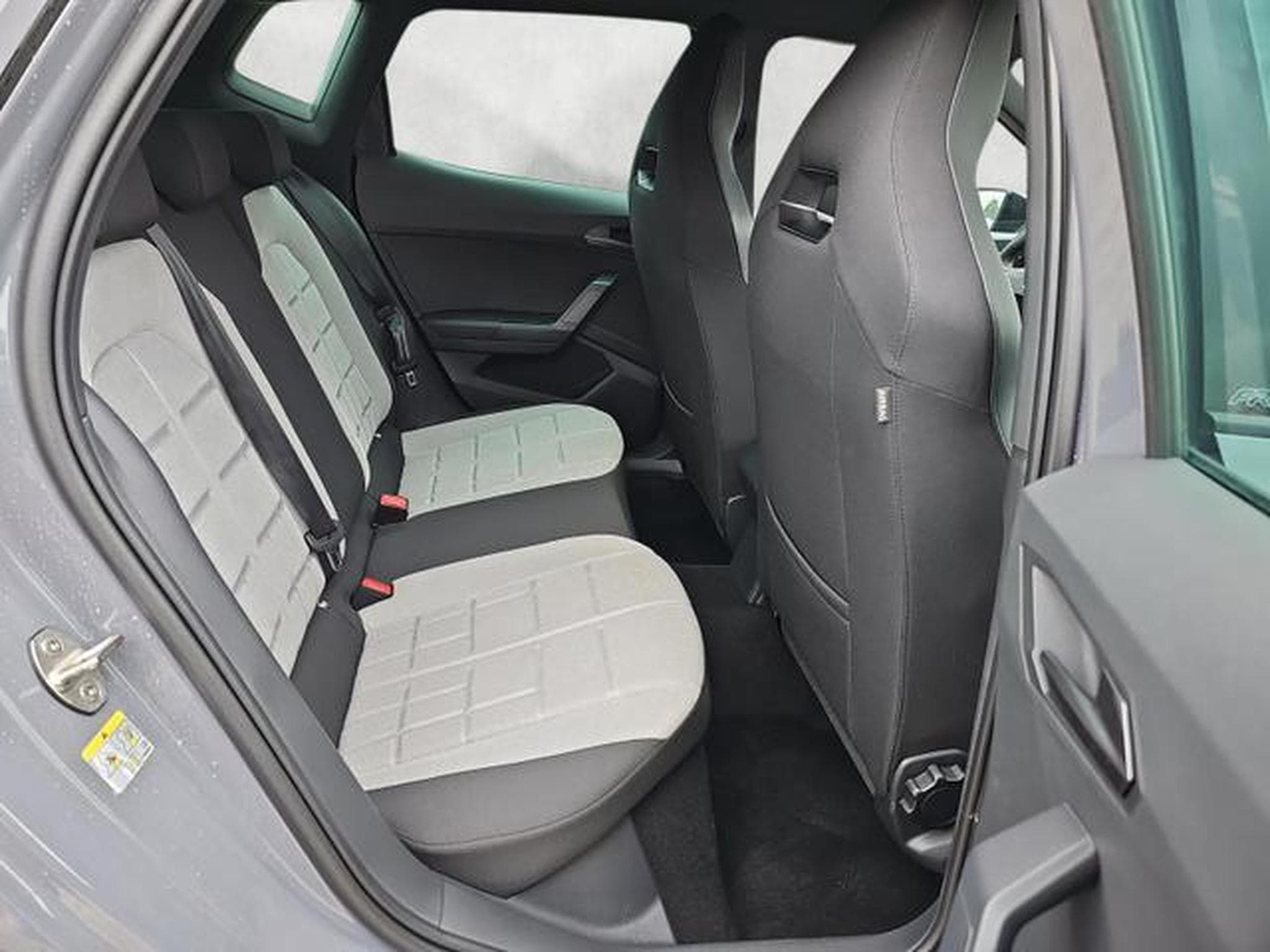 Seat Arona 1.5 TSI 110 kW FR (2026) - Photo 13