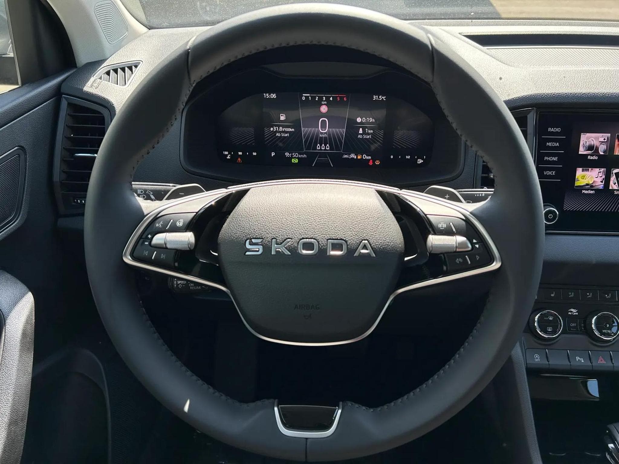 Skoda Karoq Extra (2026) - Foto 9