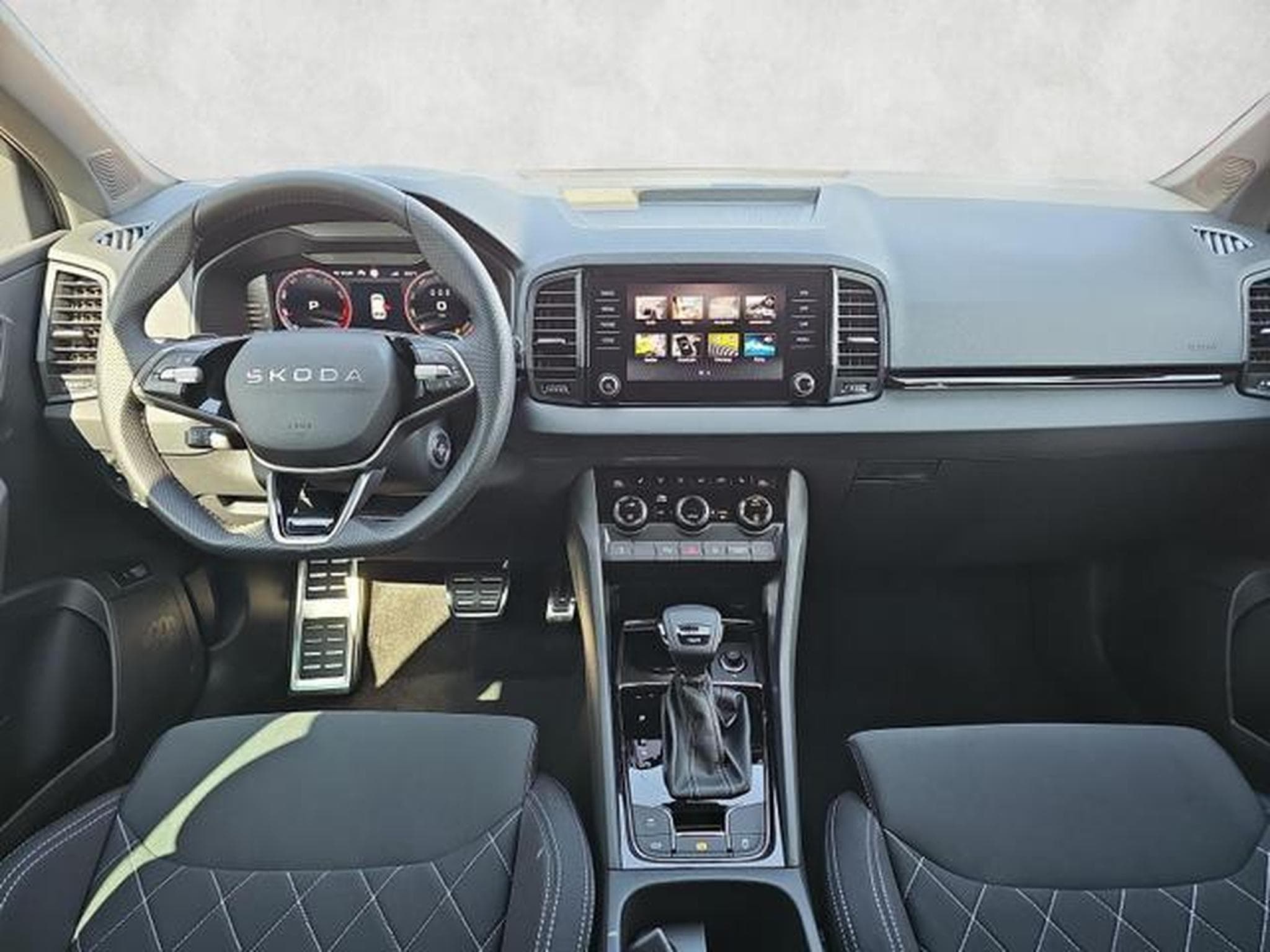 Skoda Karoq Sportline 4x4 (2026) - Foto 11