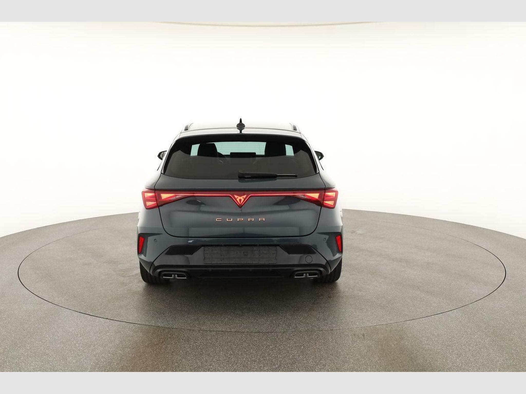 Cupra Leon 2.0 TSI 150 kW 4Drive (2026) - Photo 16