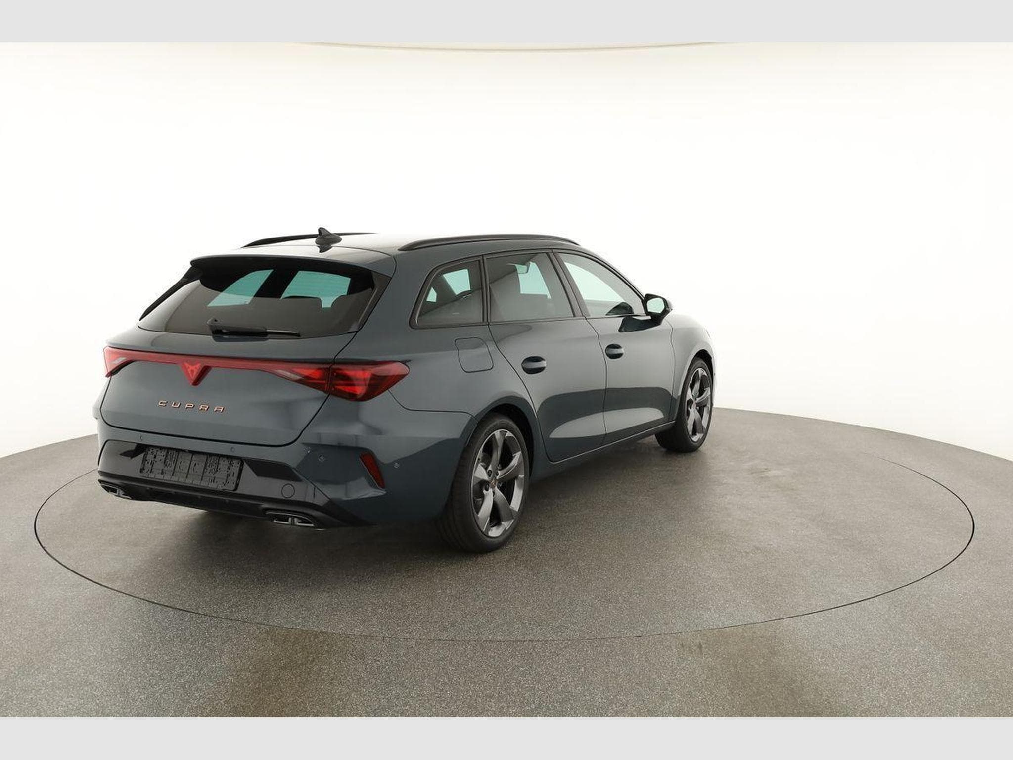 Cupra Leon 2.0 TSI 150 kW 4Drive (2026) - Photo 18