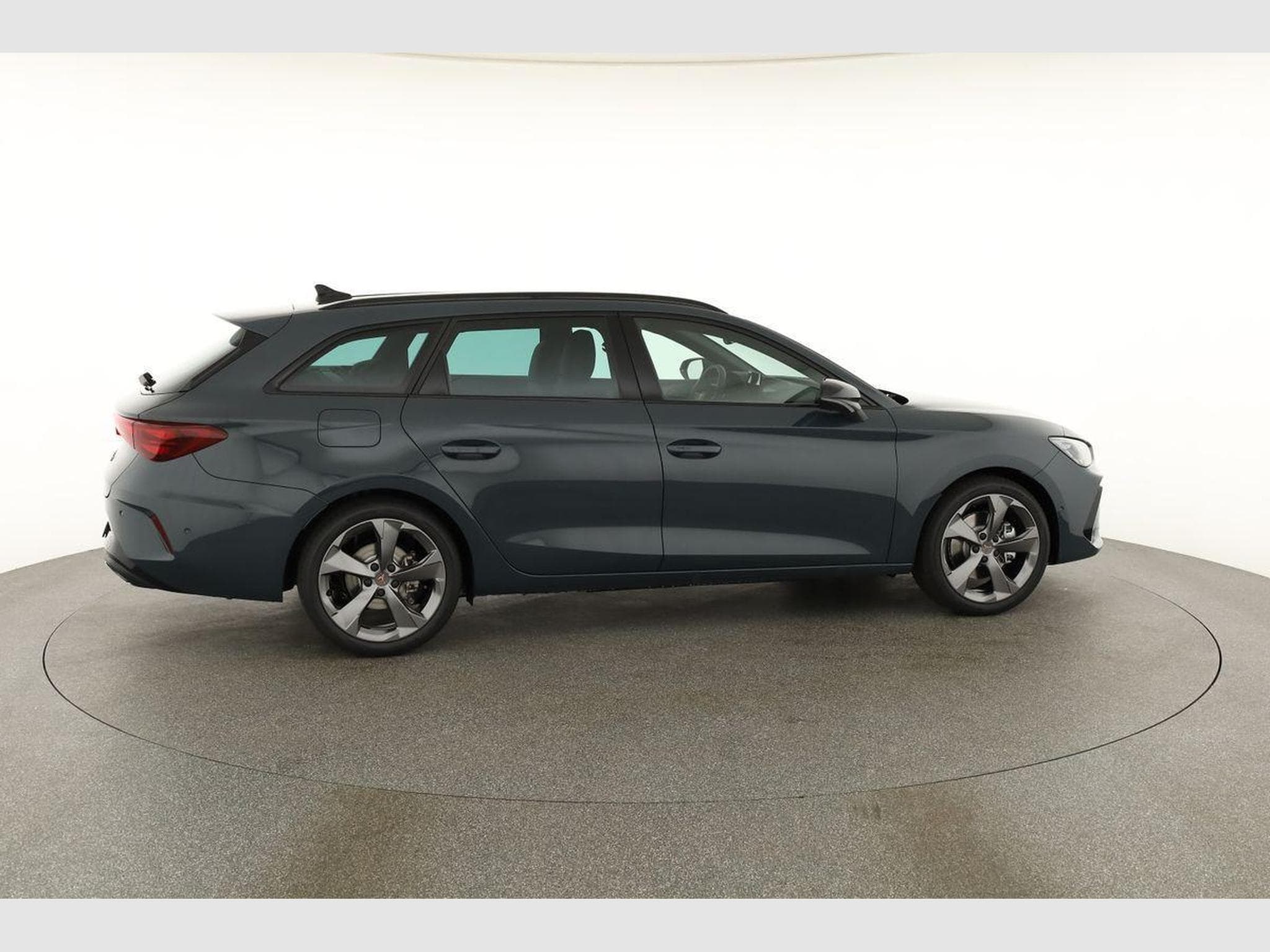 Cupra Leon 2.0 TSI 150 kW 4Drive (2026) - Photo 21