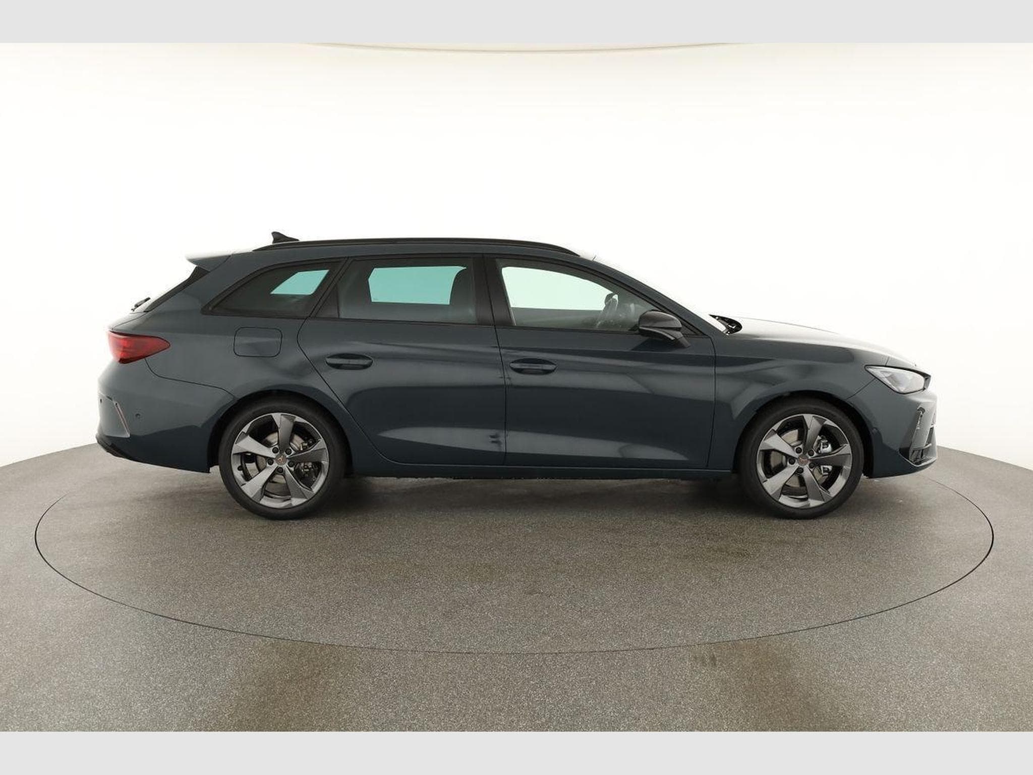 Cupra Leon 2.0 TSI 150 kW 4Drive (2026) - Photo 22